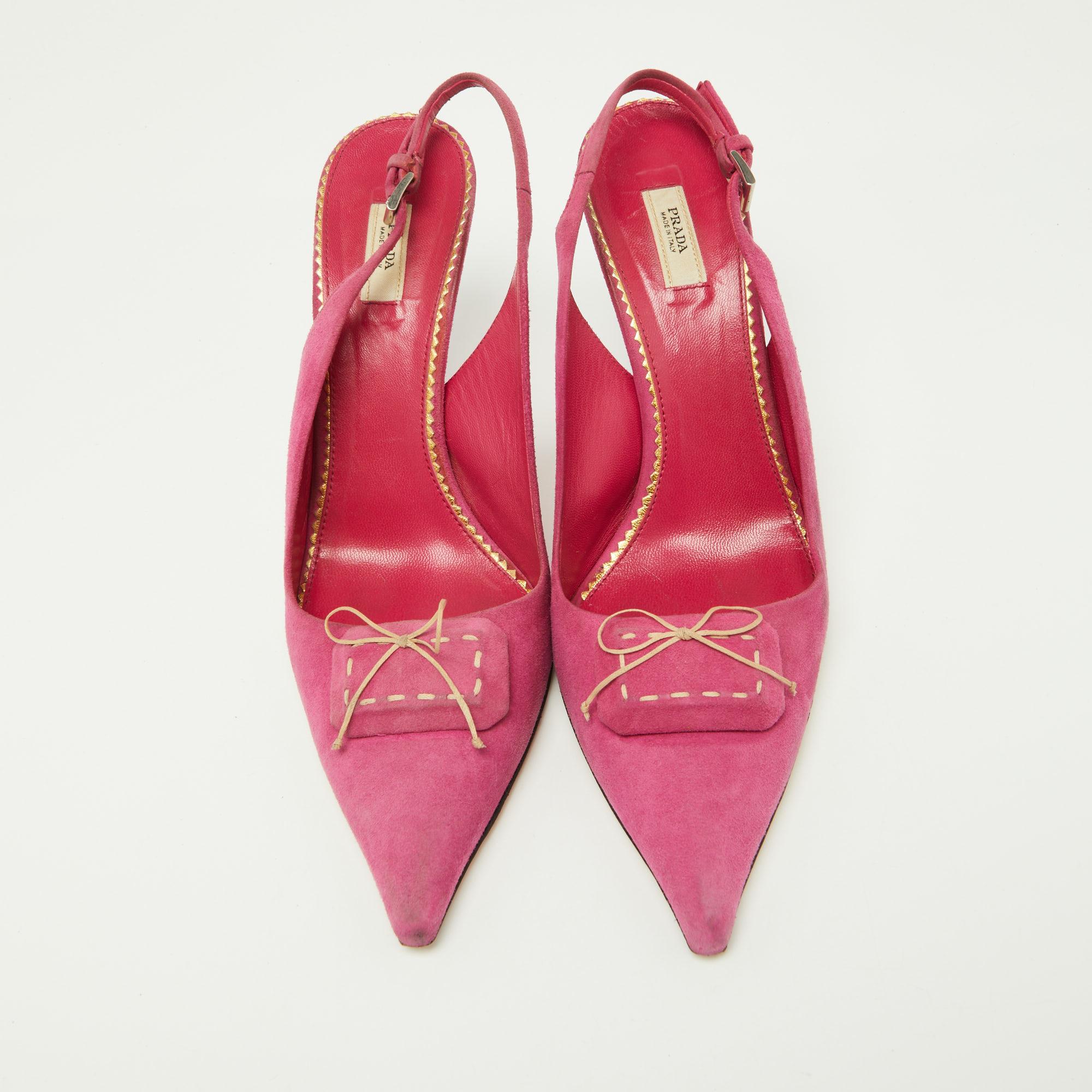 Rose Prada - Escarpins en daim rose avec nœud et bouts pointus Taille 37 en vente