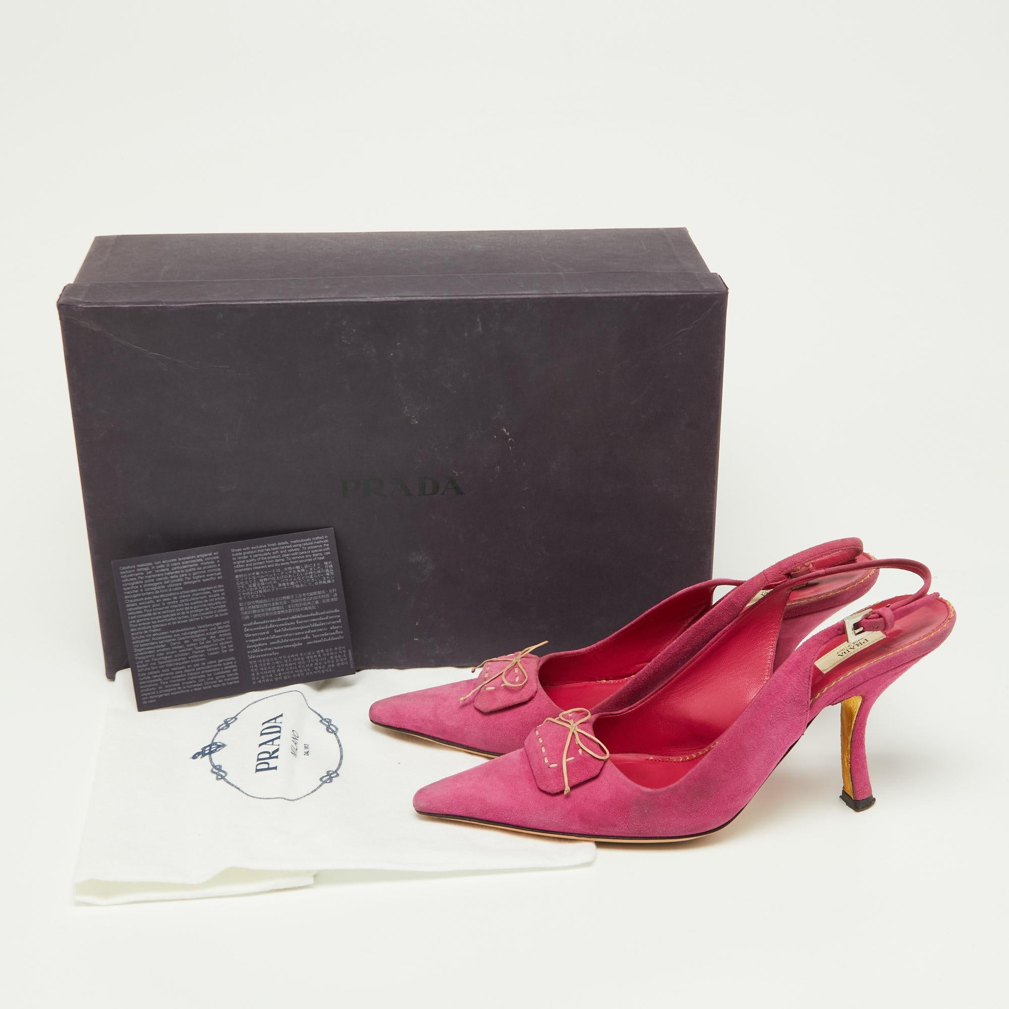 Prada - Escarpins en daim rose avec nœud et bouts pointus Taille 37 en vente 4