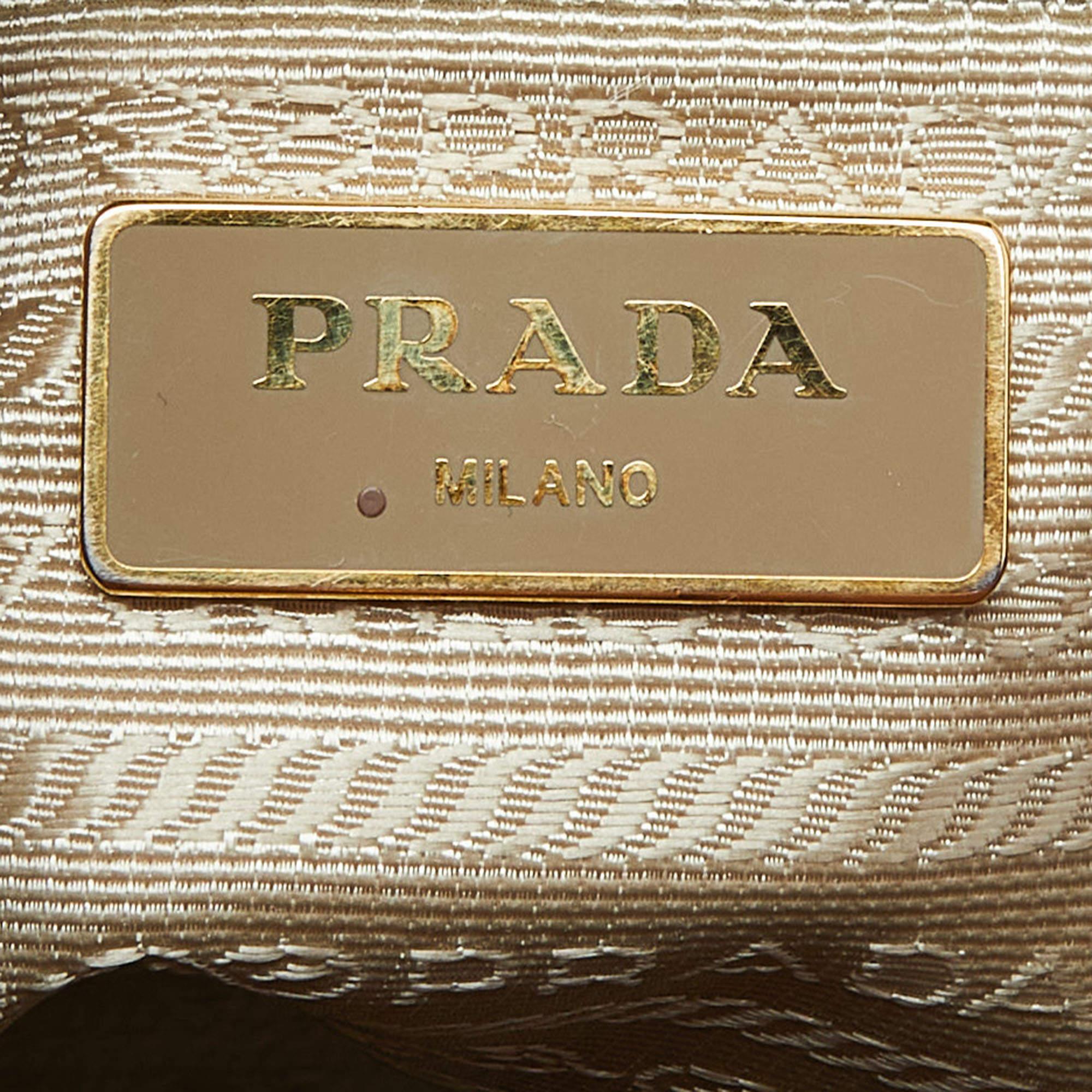 Prada Pink/White Saffiano Lux Leather Open Tote In Good Condition In Dubai, Al Qouz 2