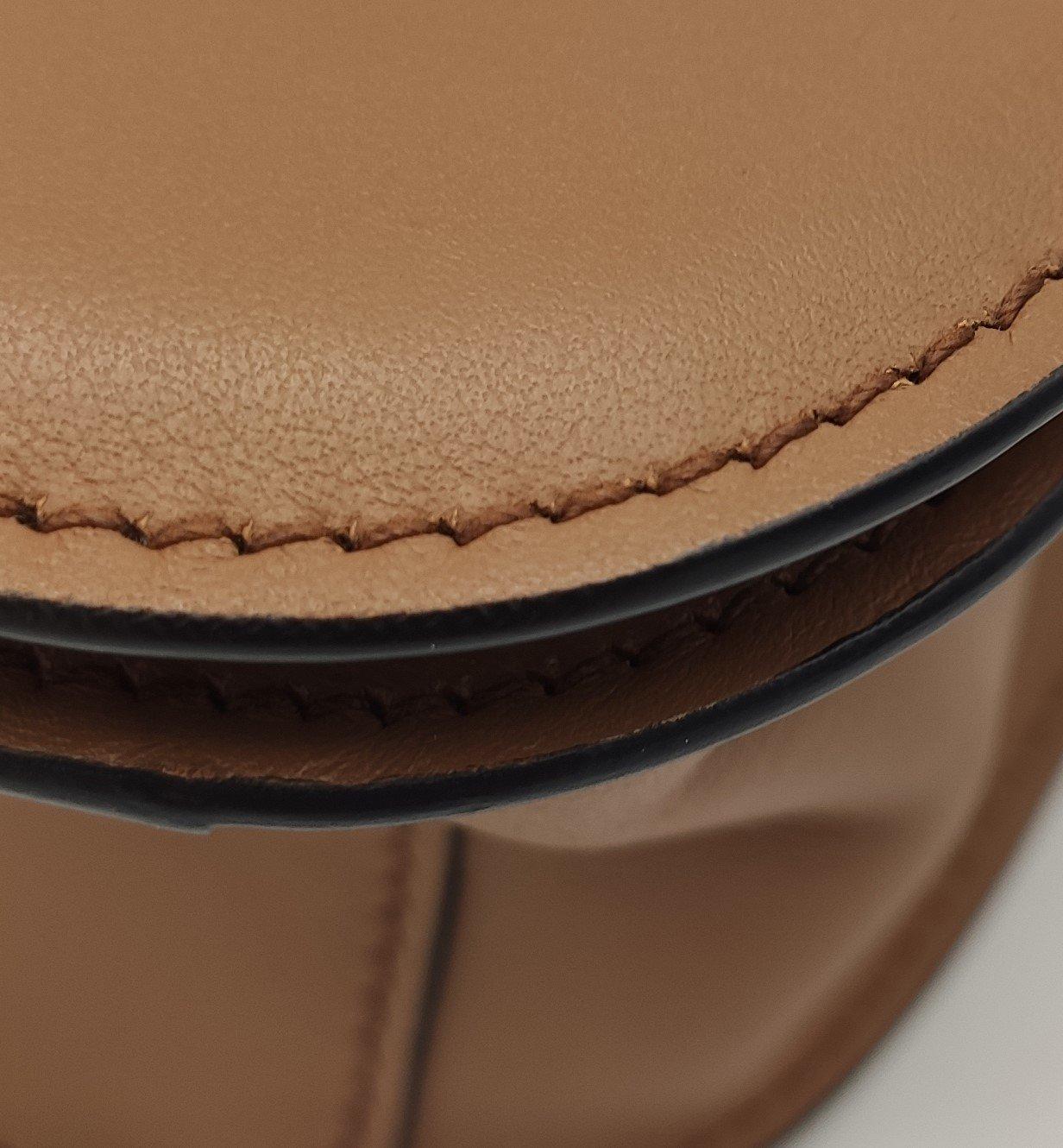 PRADA Pionniere Shoulder bag in Brown Leather 6