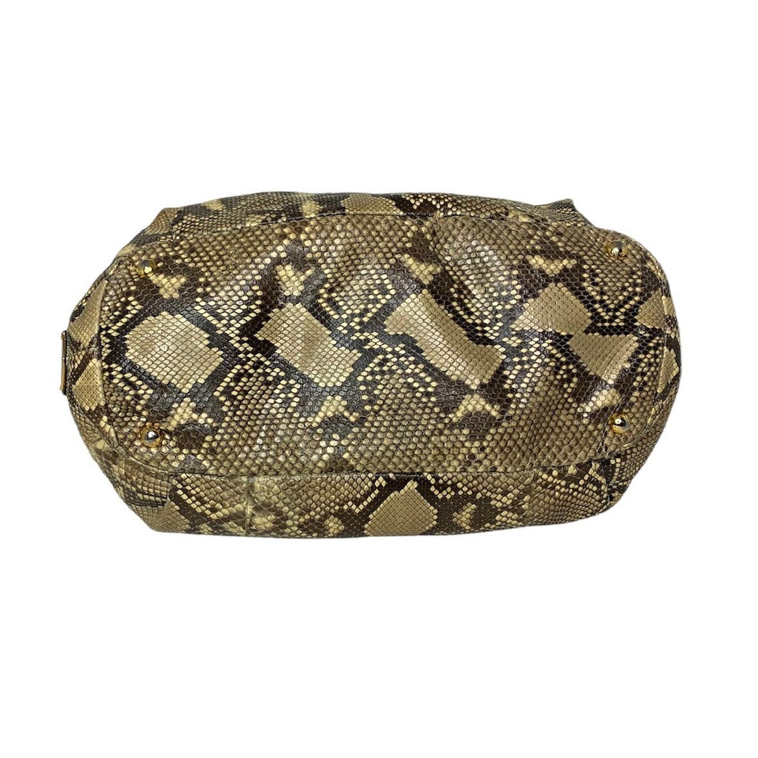 Prada Pitone Lucido Python Umhängetasche im Zustand „Gut“ im Angebot in Scottsdale, AZ