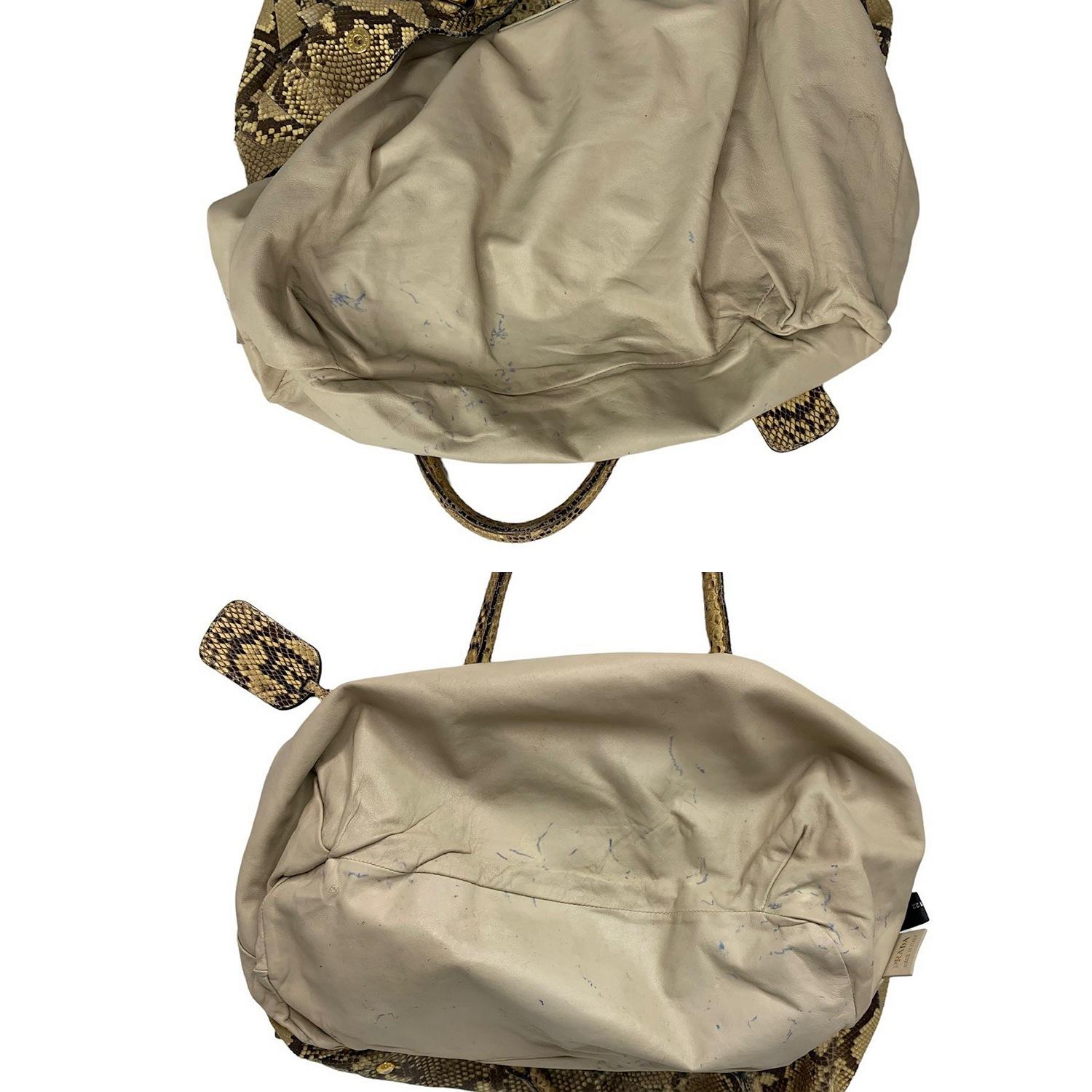Prada Pitone Lucido Pitone Satchel In condizioni buone in vendita a Scottsdale, AZ