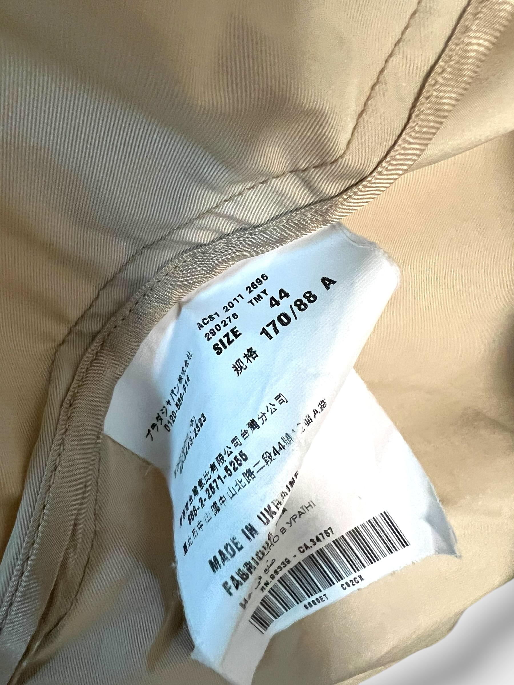 Prada Pleated Trench Coat – 2011 Collection For Sale 3