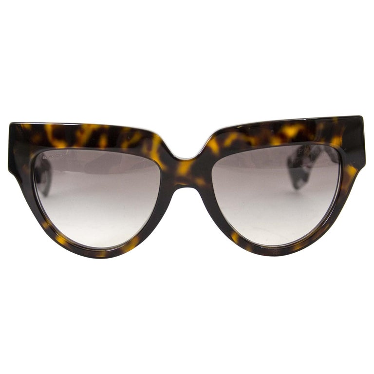 Prada Poeme Black And Tortoise Flower Sunglasses at 1stDibs  display picture 1