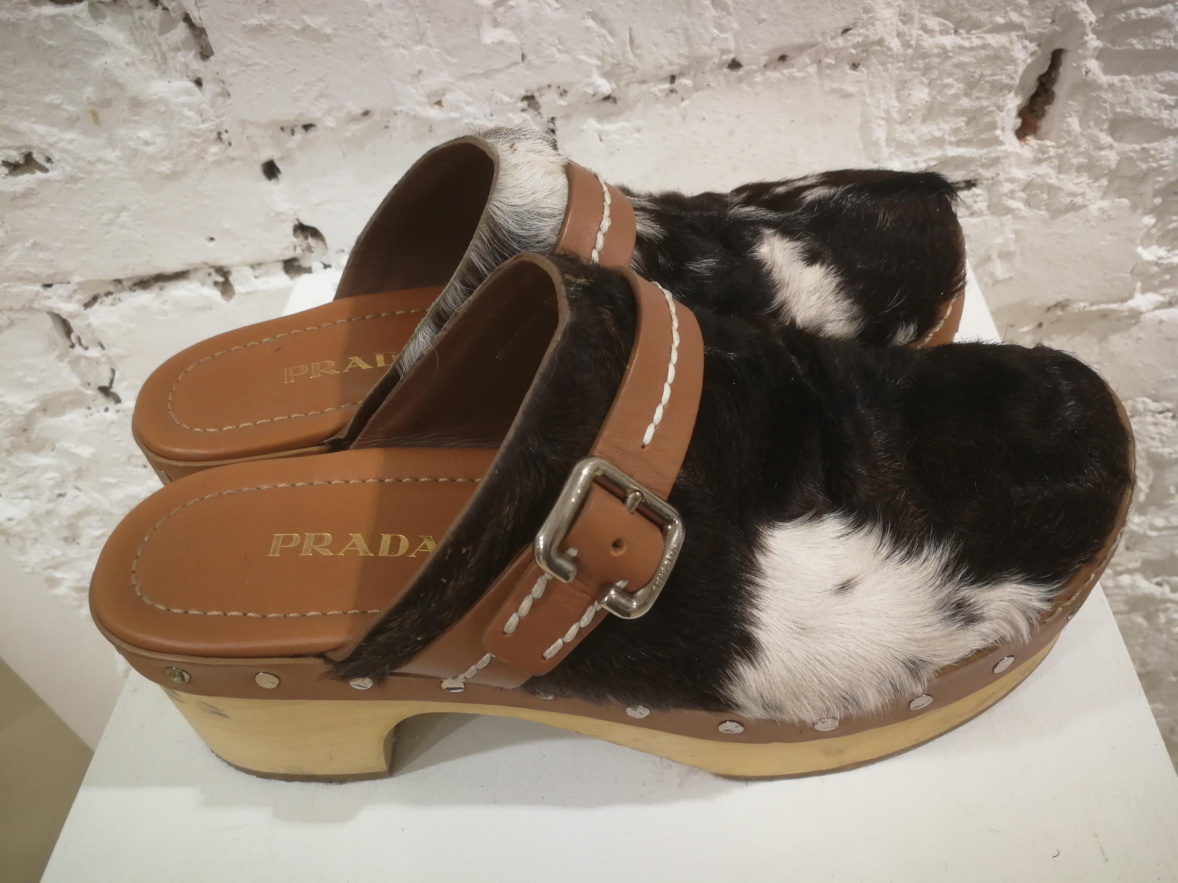 Prada Pony Hair Shoes
Prada pony hair shoes totally made in italy in size 38.5
height: 6 cm