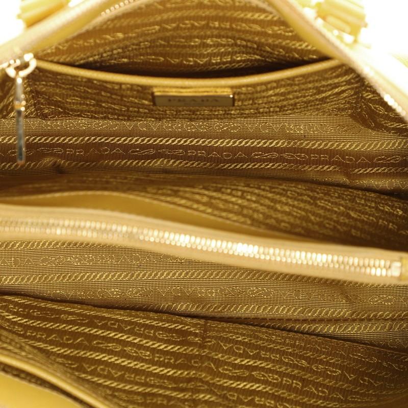 Prada Promenade Bag Saffiano Leather Medium In Good Condition In NY, NY