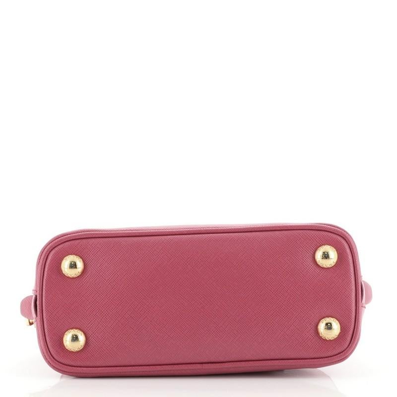 Prada Promenade Tasche Saffiano Leder Mini im Zustand „Gut“ in NY, NY
