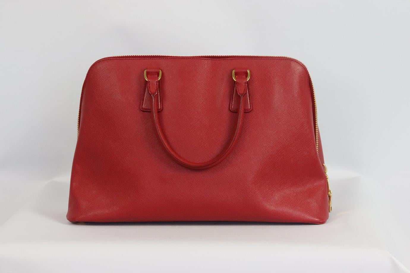 Grand sac fourre-tout en cuir texturé Prada Promenade Saffiano Pour femmes en vente
