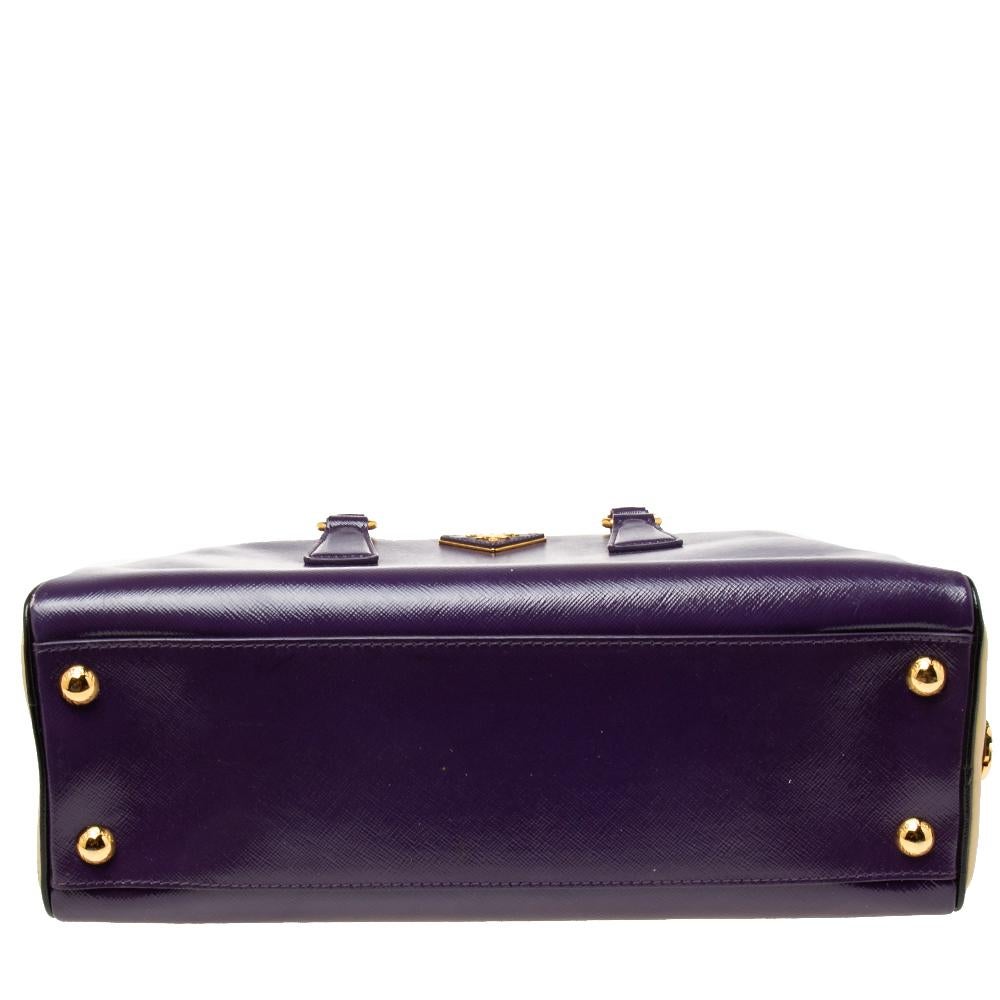 Prada Purple/Beige Patent Saffiano Vernice Leather Pyramid Frame Satchel In Good Condition In Dubai, Al Qouz 2