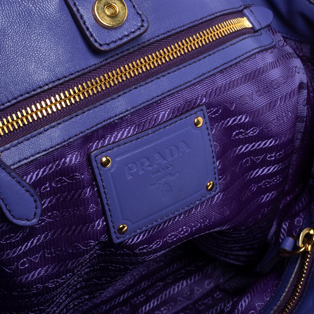 Prada Purple Gaufre Patent Leather Chain Tote In Excellent Condition In Dubai, Al Qouz 2