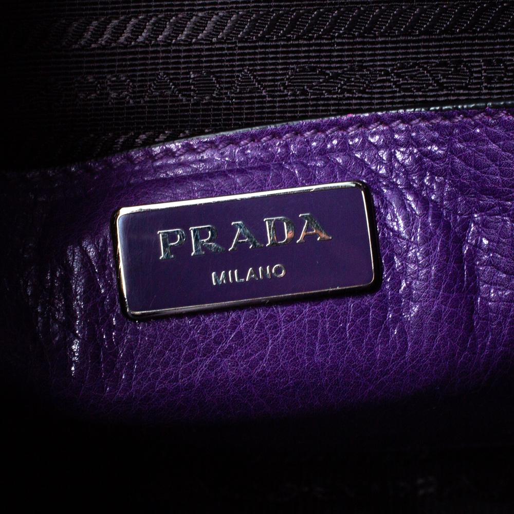 Prada Purple Leather Twin Pocket Double Handle Tote In Fair Condition In Dubai, Al Qouz 2