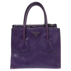 Prada Lila Leder Tote mit zwei Taschen und doppeltem Henkel