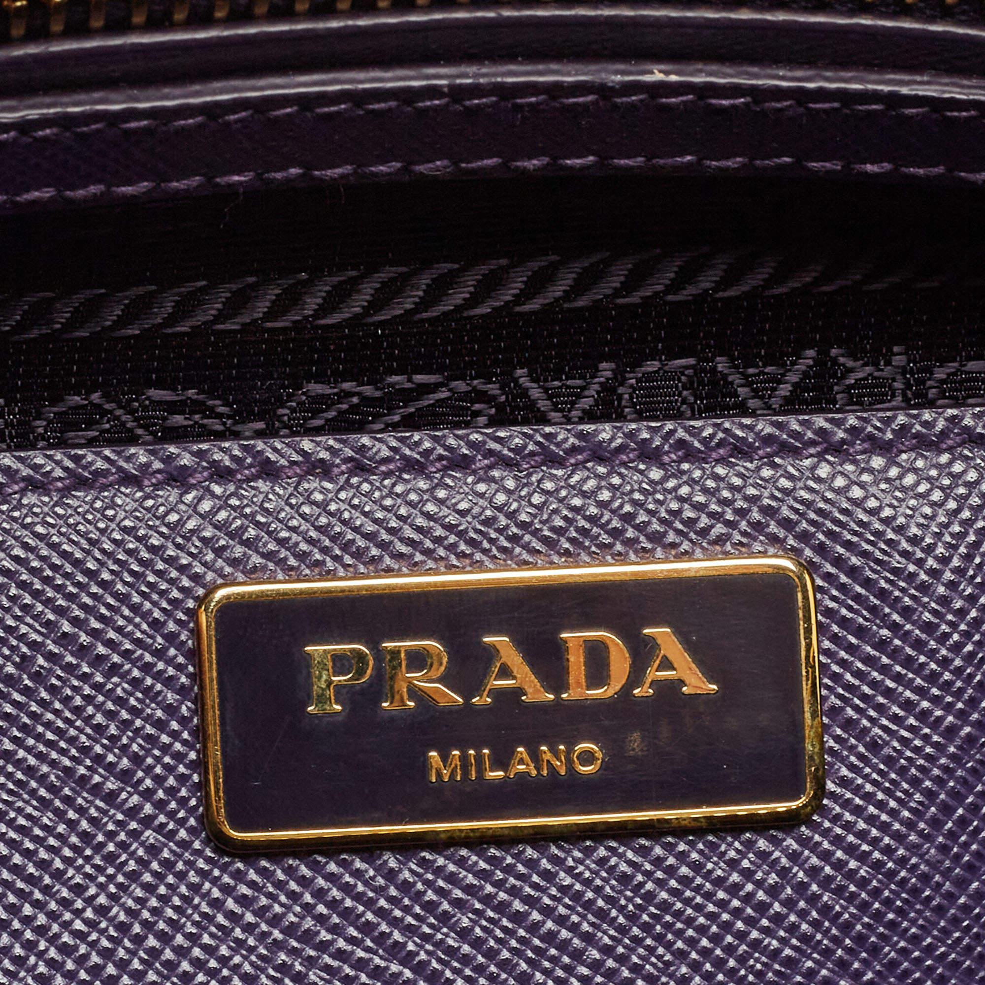 Sac à main Prada Saffiano Lux en cuir violet Promenade de taille moyenne 4