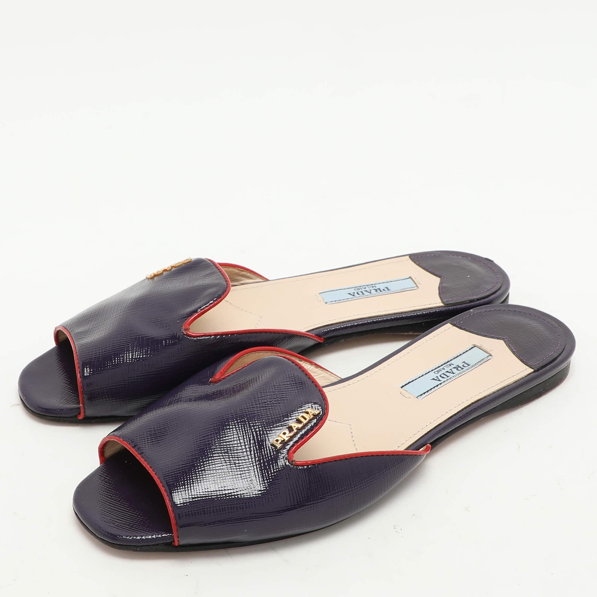 Enhance your casual looks with a touch of high style with these designer slides. Rendered in quality material with a lovely hue adorning its expanse  this pair is a must have