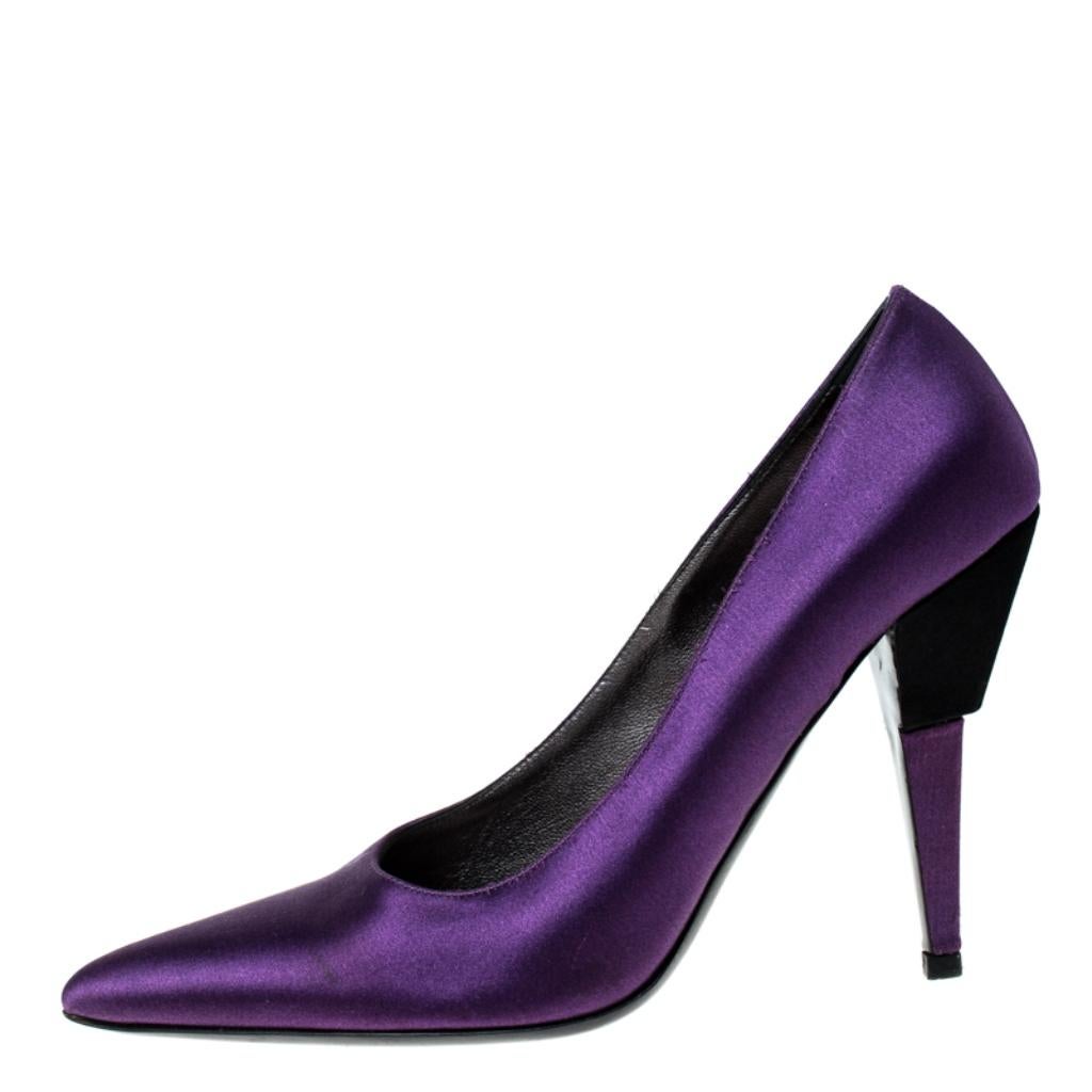 Crafted out of satin, these pumps add a fresh touch to your overall look. This pair of pumps by Prada will let you make the most amazing style statement. Get yourself a pair of these purple pumps to elevate your style quotient from weekday to