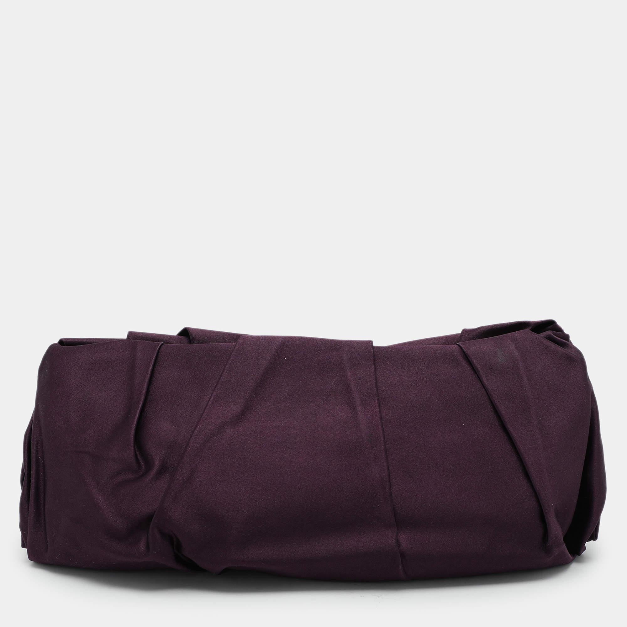 Prada Purple Satin Raso Pleated Clutch In Good Condition In Dubai, Al Qouz 2
