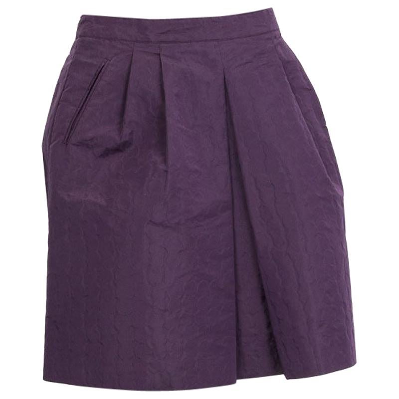 PRADA purple silk & polyester TEXTURED PLEATED Skirt 42 M For Sale