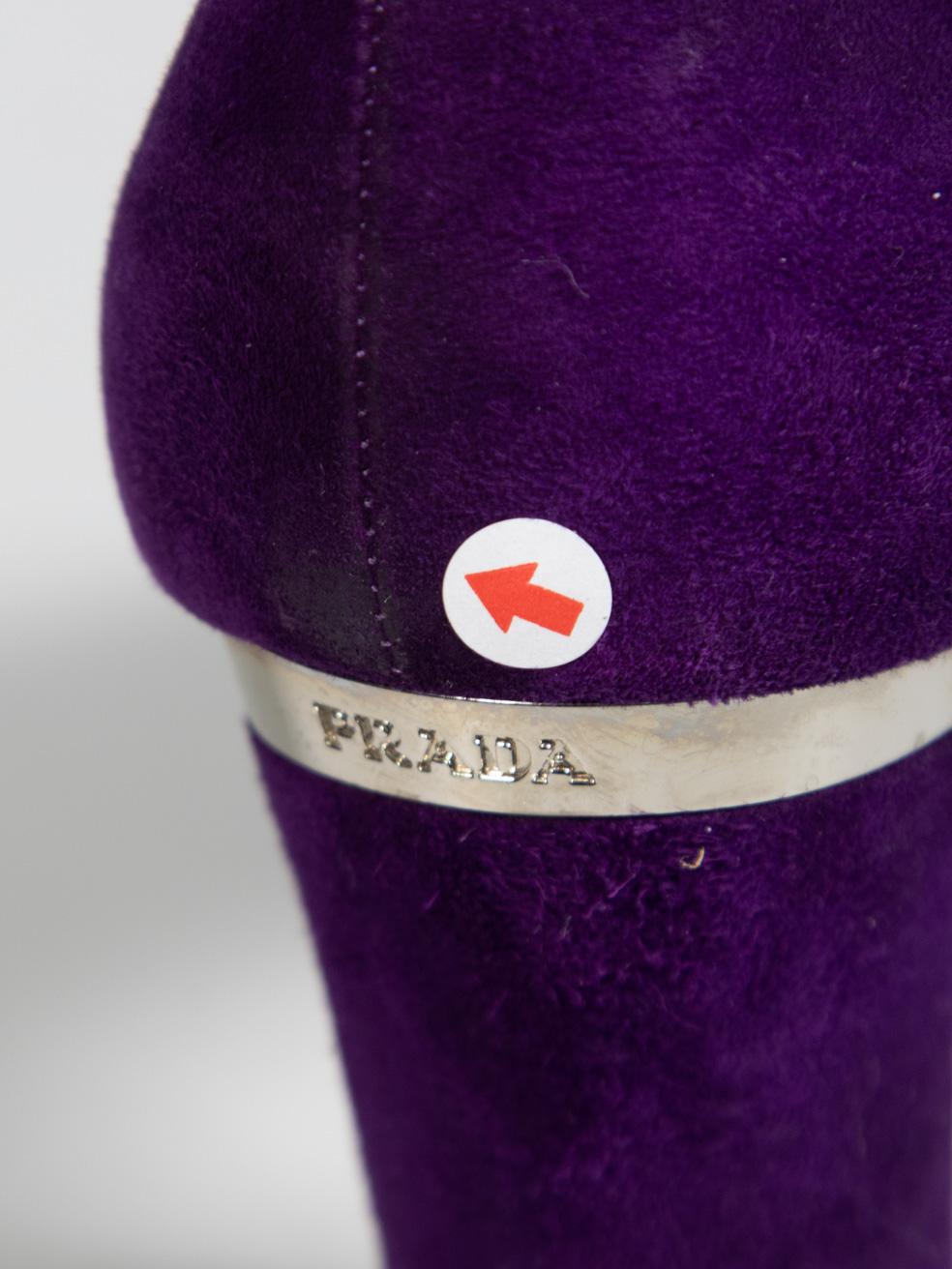 Escarpins Prada à bout ouvert en daim violet, taille IT 39,5 en vente 4