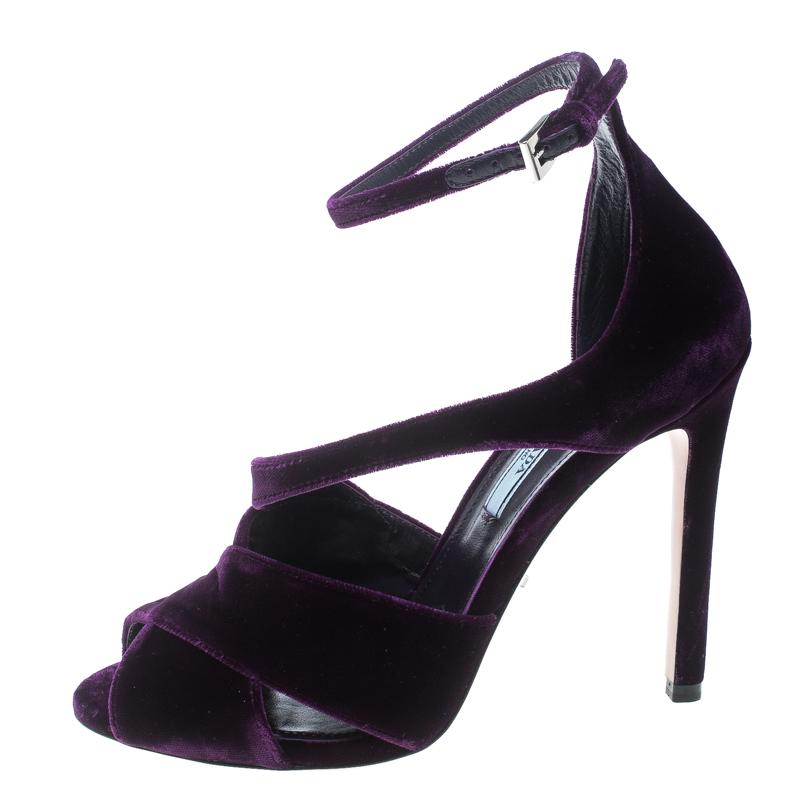 Prada Purple Velvet Criss Cross Ankle Strap Sandals Size 36 In Good Condition In Dubai, Al Qouz 2
