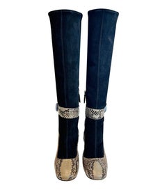 Prada Mary Jane-Stiefel aus Pythonleder und Wildleder