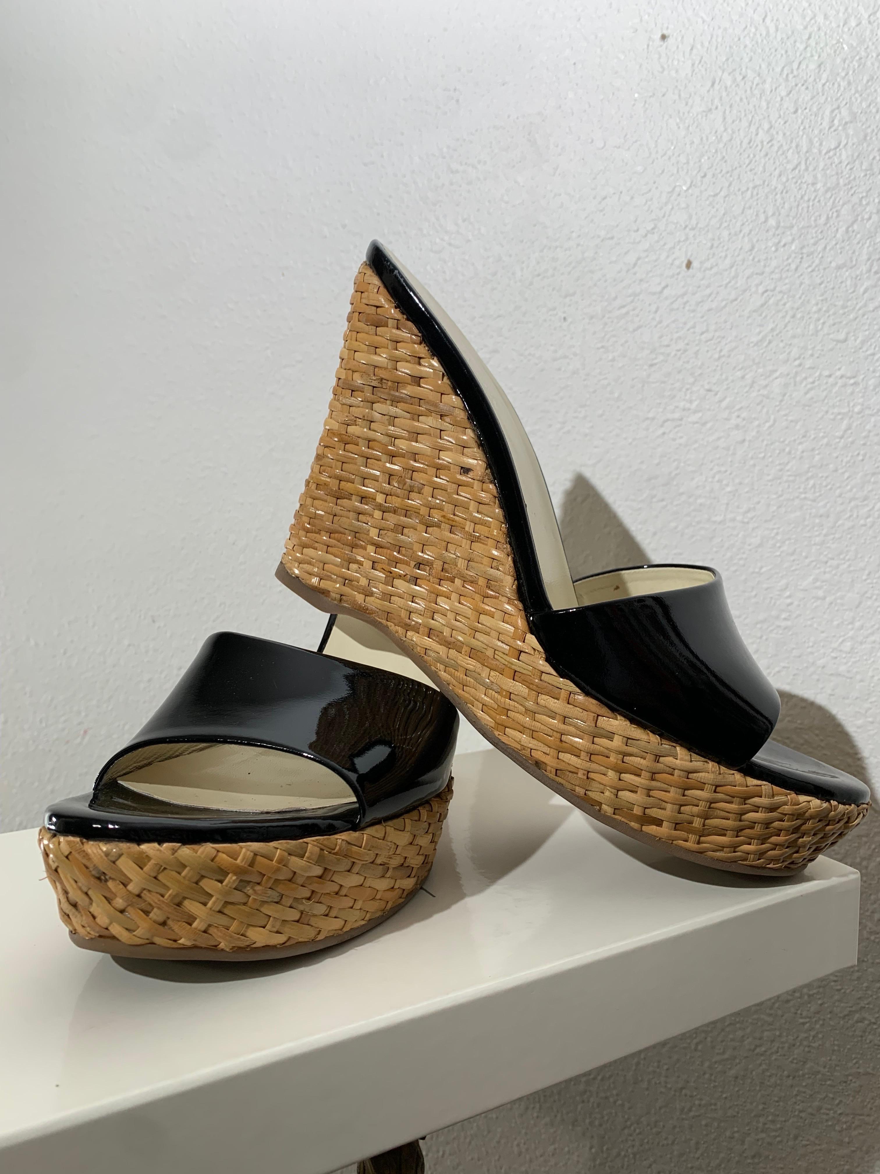 Prada Rattan Wedge Heel Mule with Black Patent Leather - Worn Once: A sleek and narrow 4