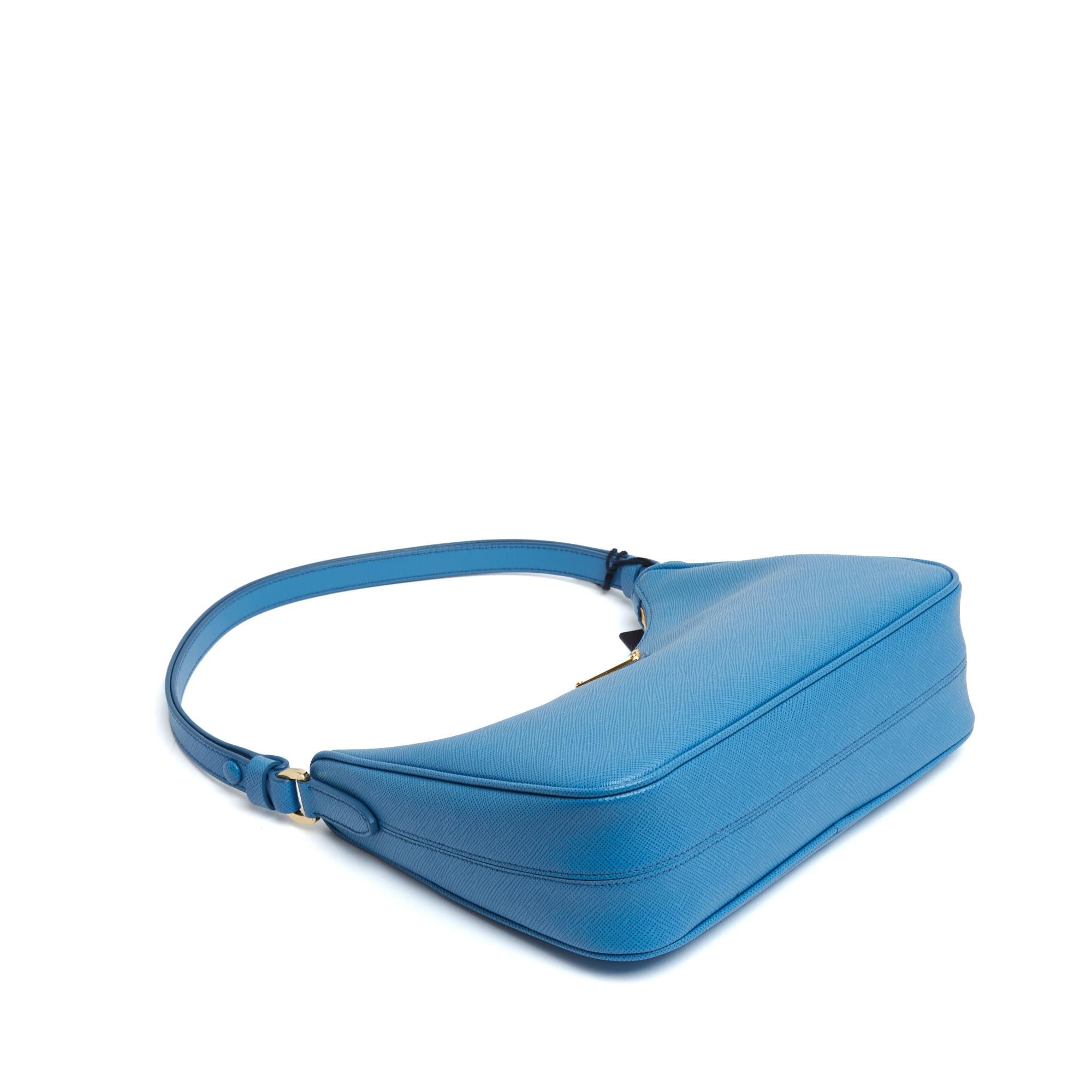 Prada Re Edition 2000 Mini Sac Safiano Bob Rafia Ensemble 2024 Nouveau avec étiquettes Unisexe en vente