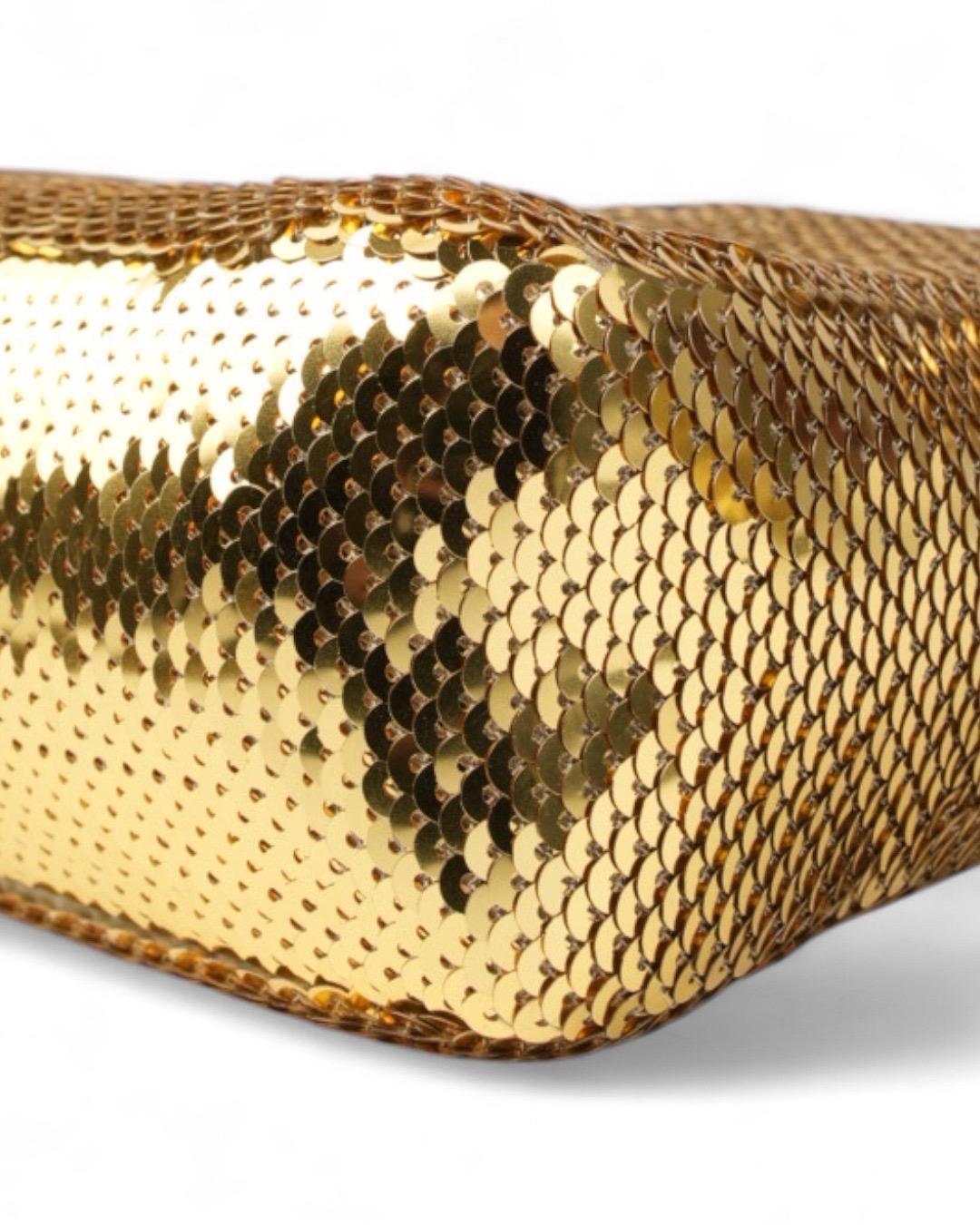 Prada Re-Edition 2000 Paillettes Logo Oro en vente 5