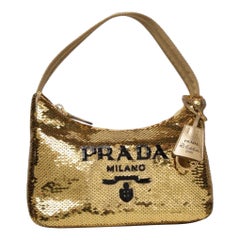 Prada Re-Edition 2000 Pailletten Logo Oro