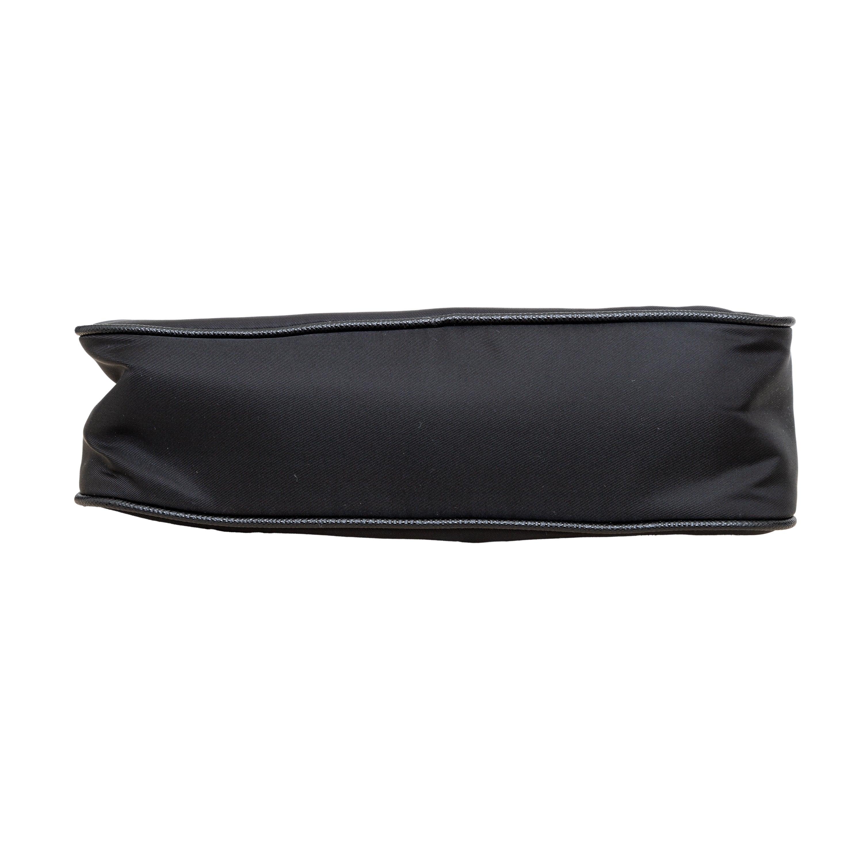 Prada Re-Edition 2005 Shoulder Bag - '20s 1