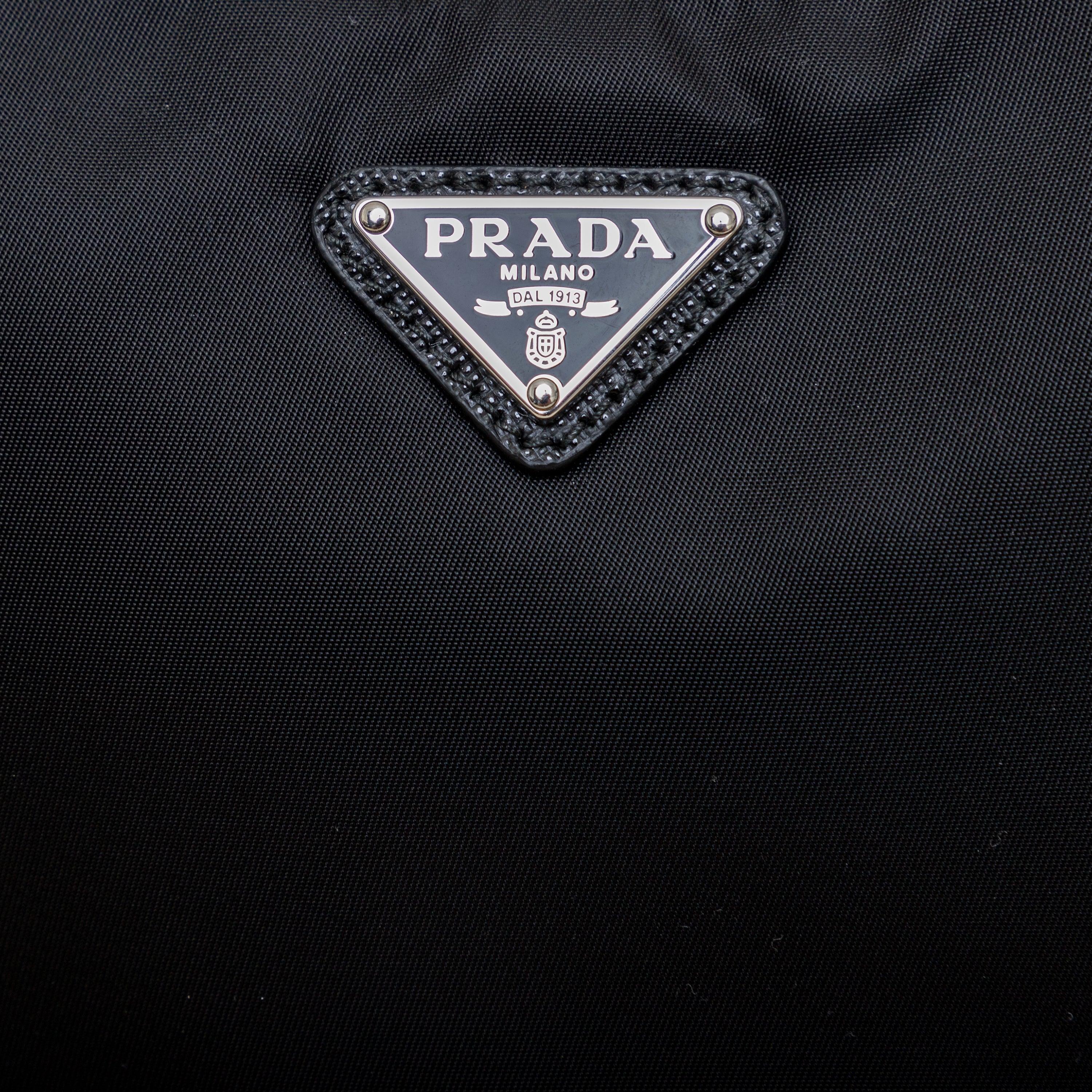 Prada Re-Edition 2005 Shoulder Bag - '20s 4