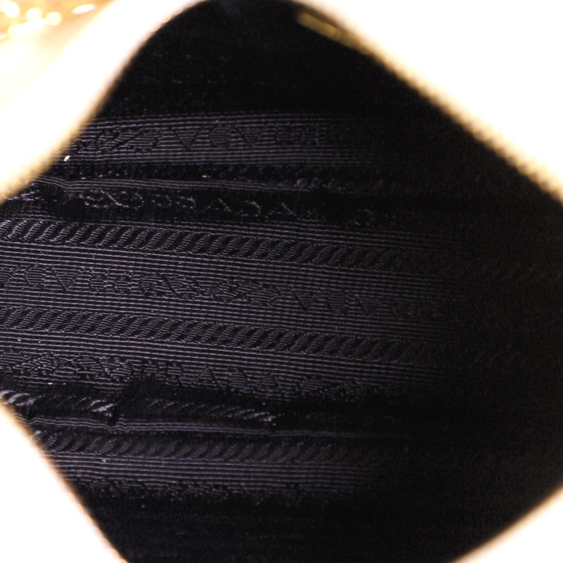 Women's or Men's Prada Re-Edition 2005 Shoulder Bag Saffiano Leather Small