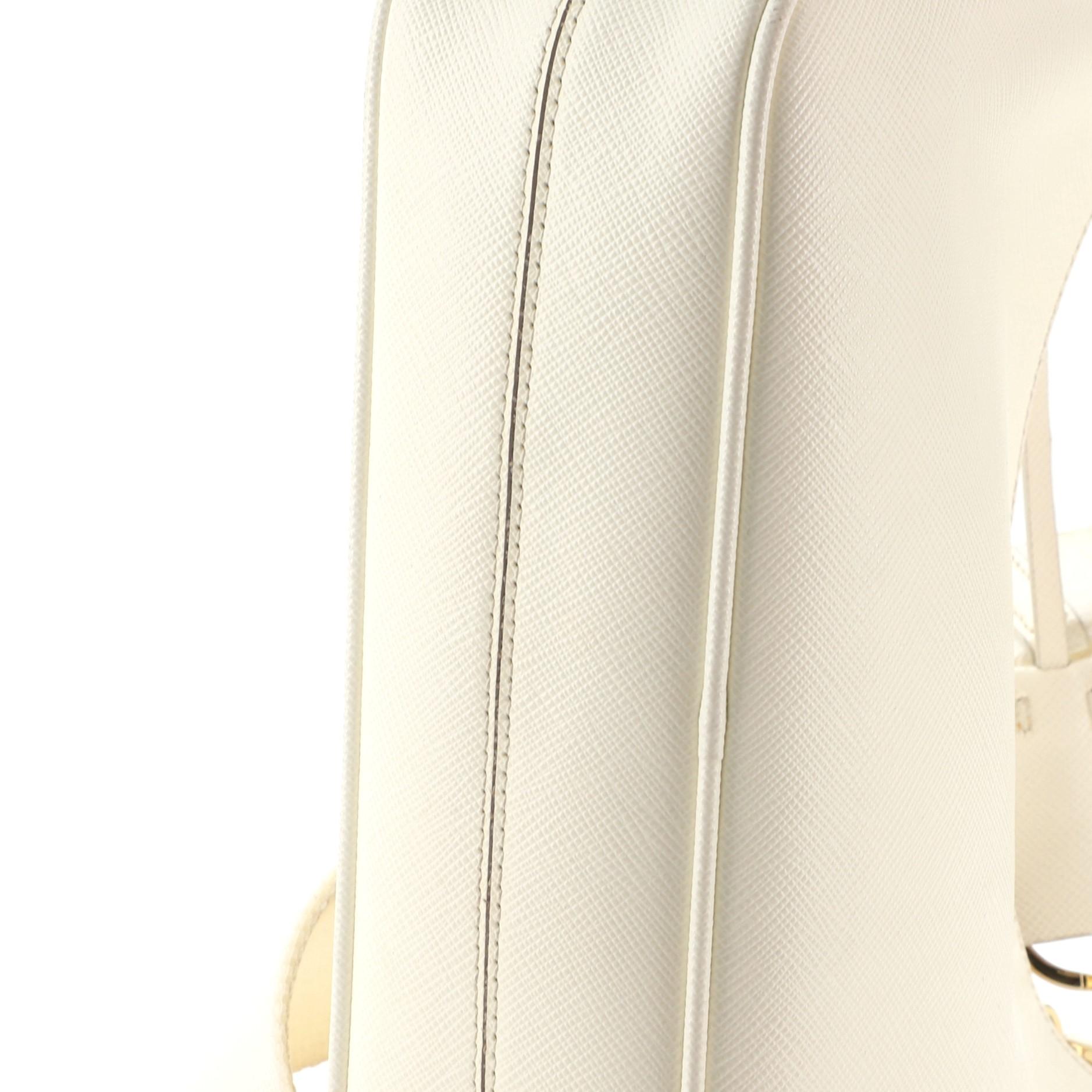 Prada Re-Edition 2005 Shoulder Bag Saffiano Leather Small 3