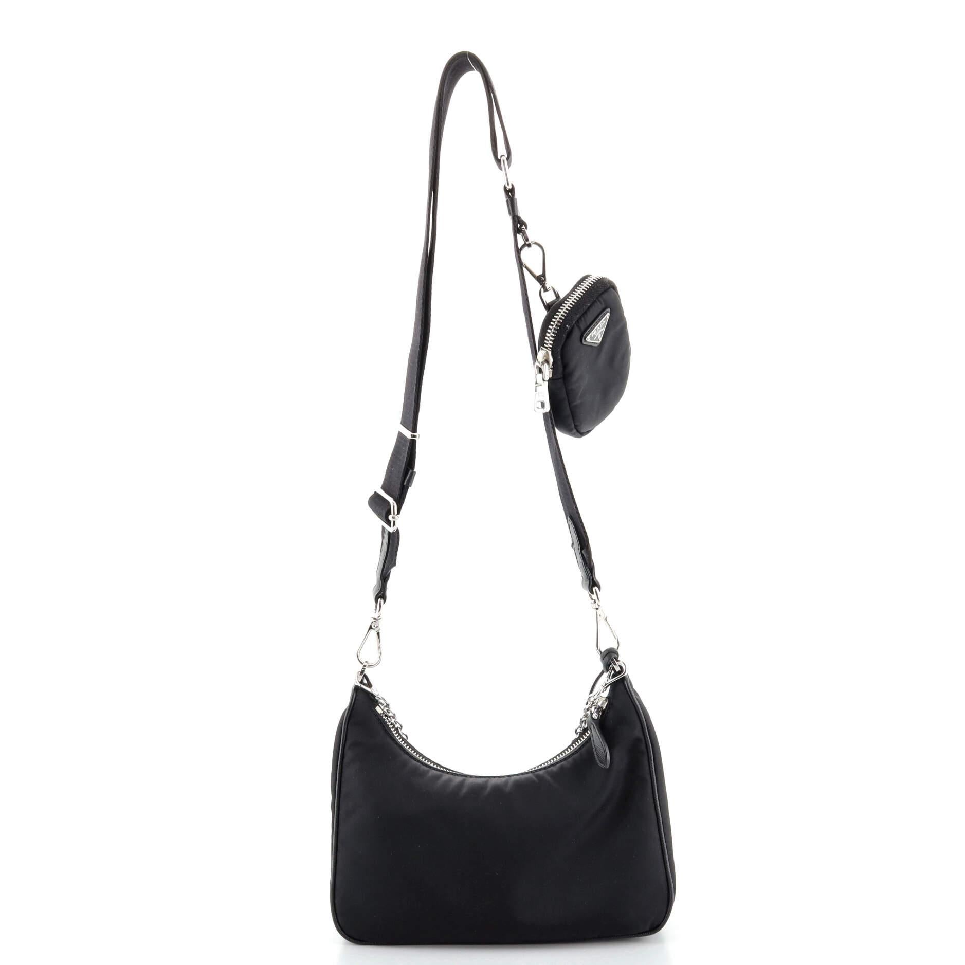 Prada Re-Edition 2005 Shoulder Bag Tessuto Small In Good Condition In NY, NY