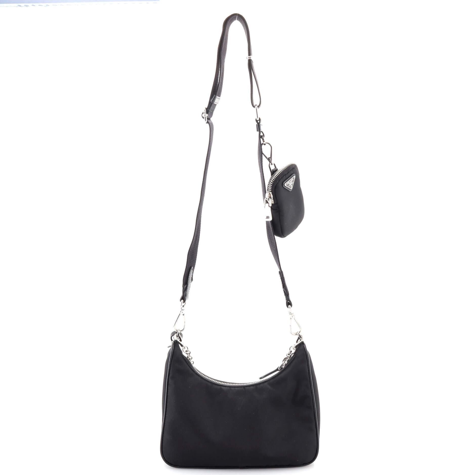 Prada Re-Edition 2005 Shoulder Bag Tessuto Small In Good Condition In NY, NY