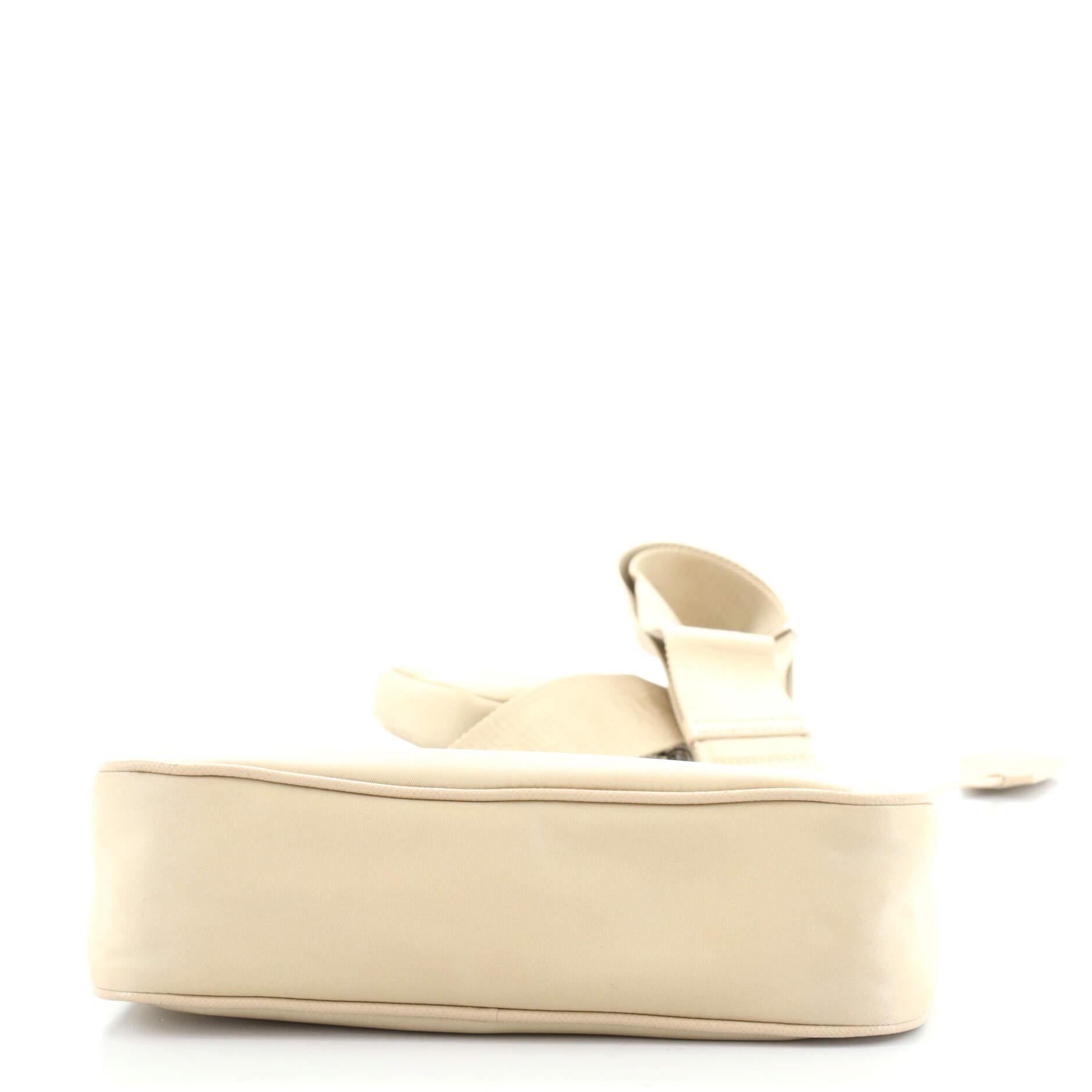 Prada Re-Edition 2005 Shoulder Bag Tessuto Small In Good Condition In NY, NY