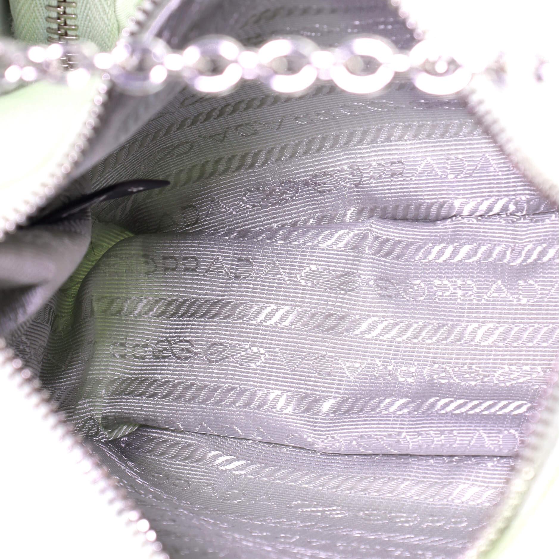 Prada Re-Edition 2005 Umhängetasche Tessuto Small für Damen oder Herren