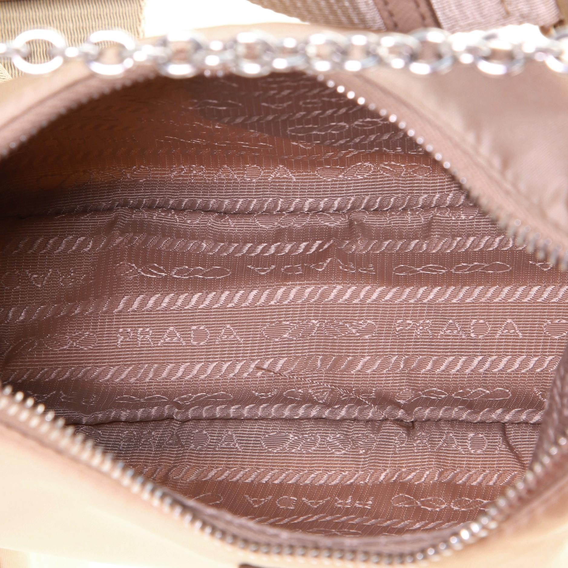 Prada Re-Edition 2005 Umhängetasche Tessuto Klein (Beige)