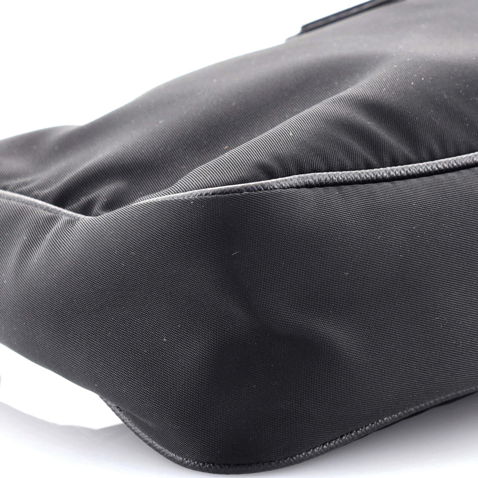 Prada Re-Edition 2005 Shoulder Bag Tessuto Small 1