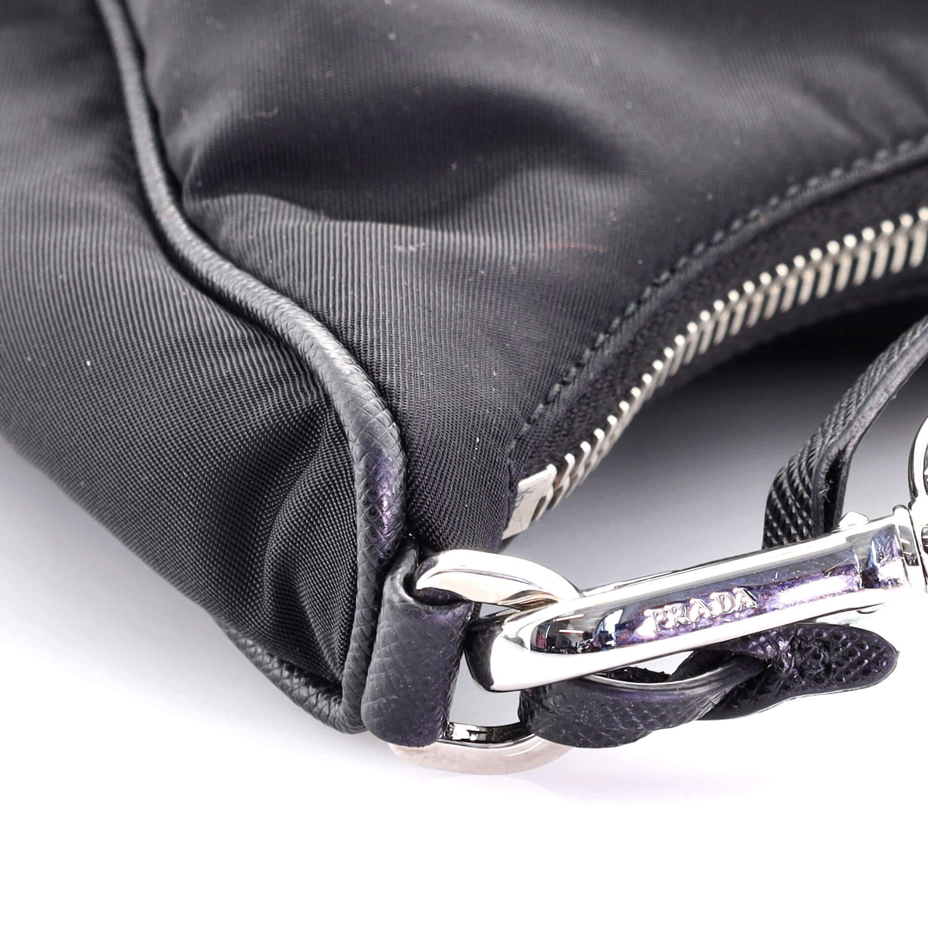 Prada Re-Edition 2005 Shoulder Bag Tessuto Small 2