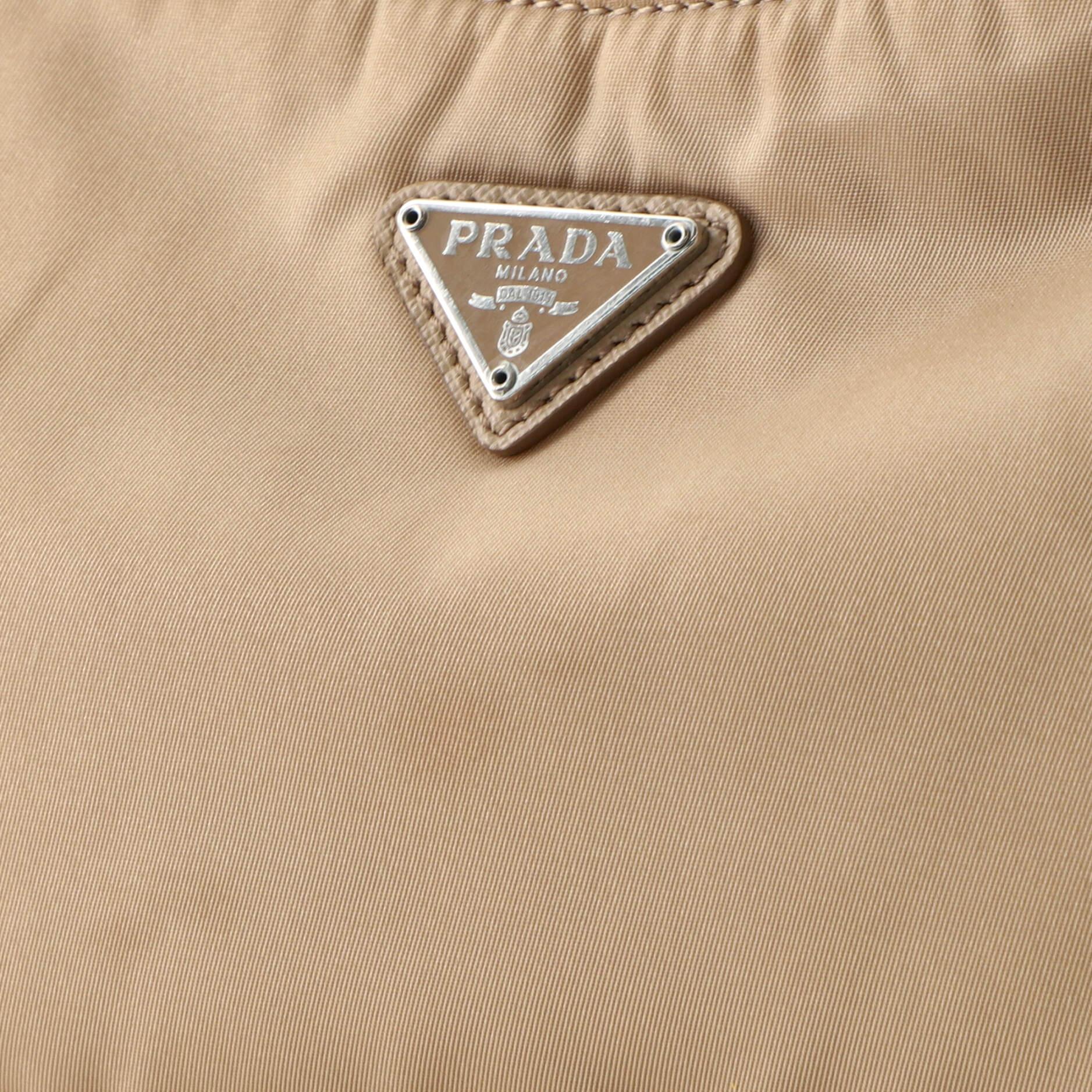 Prada Re-Edition 2005 Shoulder Bag Tessuto Small In Good Condition In NY, NY