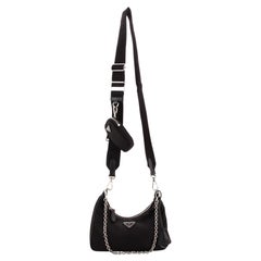 Prada Re-Edition 2005 Shoulder Bag Tessuto Small