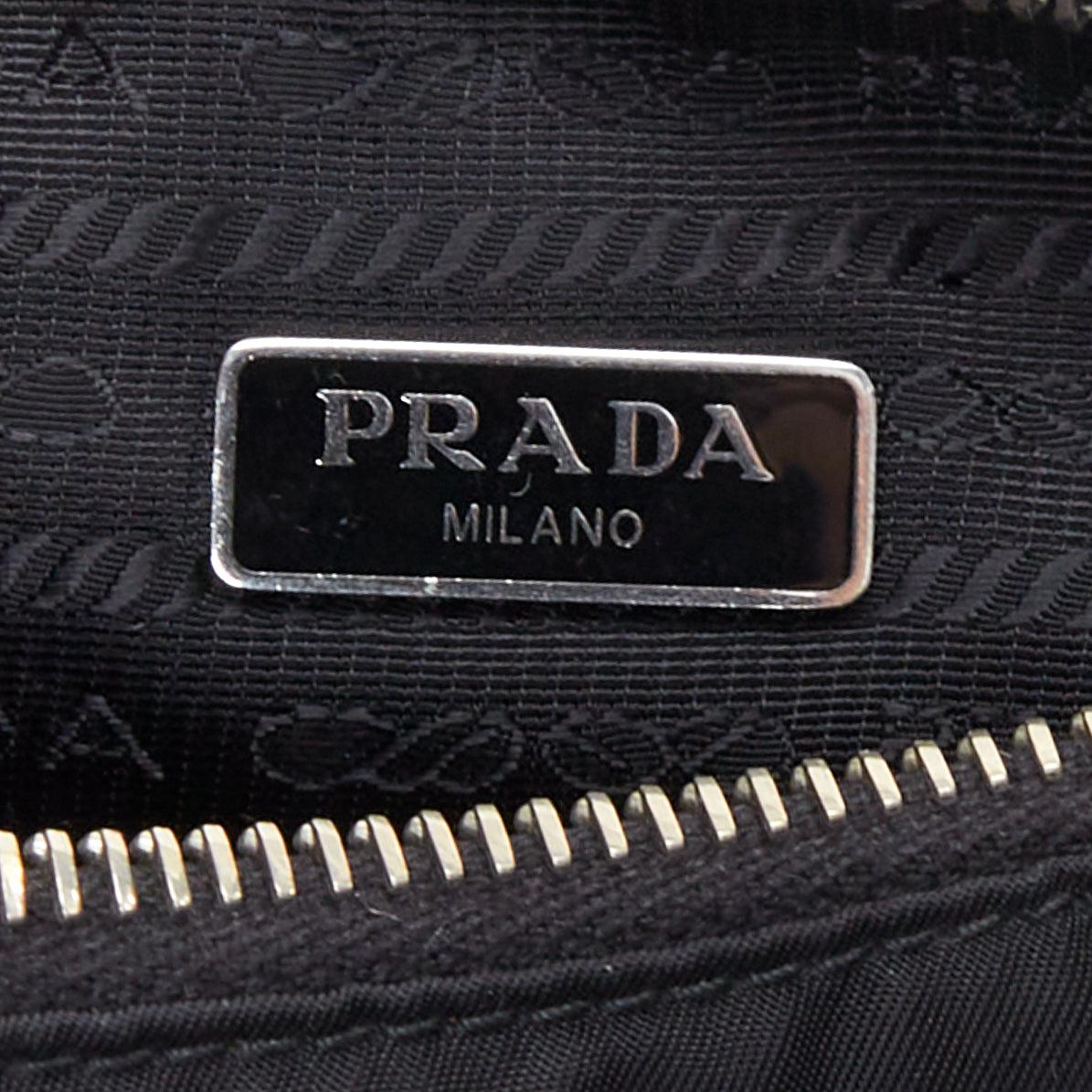 PRADA Re-Edition 30 Re-Nylon 3 in 1 black nylon logo crossbody hobo bag For Sale 5