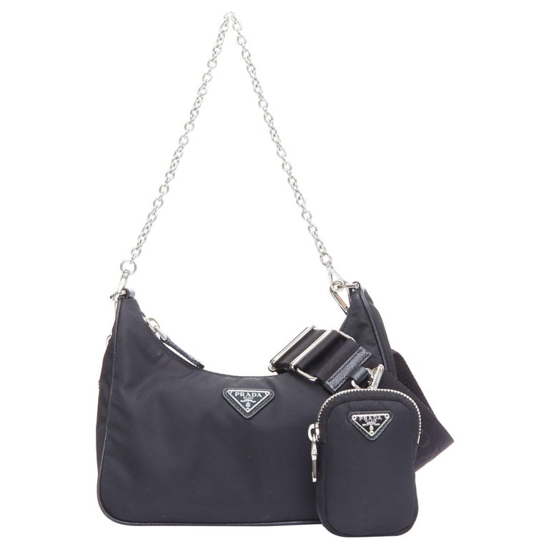 PRADA Re-Edition 30 Re-Nylon in borsa hobo in nylon nero con