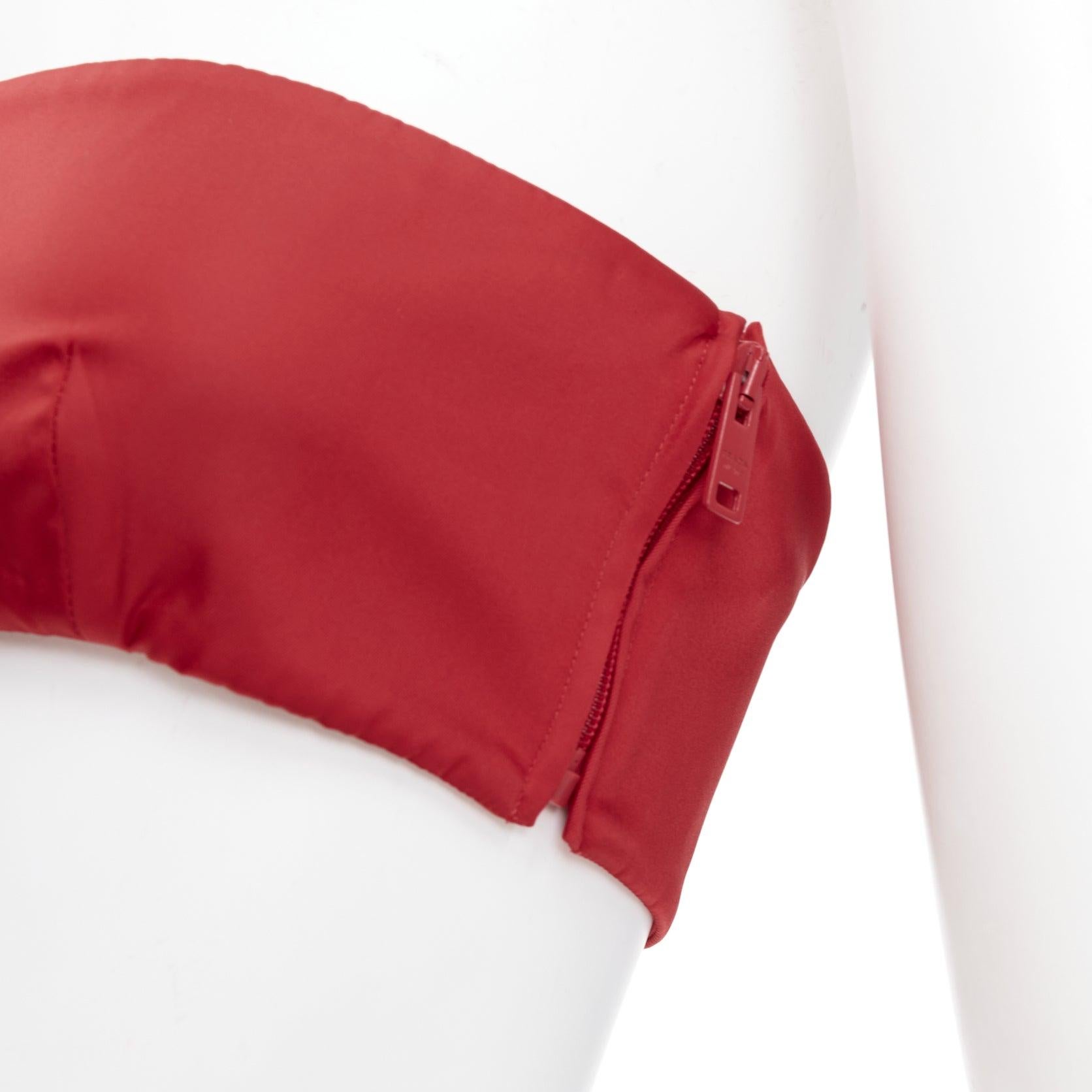 Prada Re-Nylon rosso triangolo logo piastra senza spalline bustier tube top IT38 XS in vendita 2