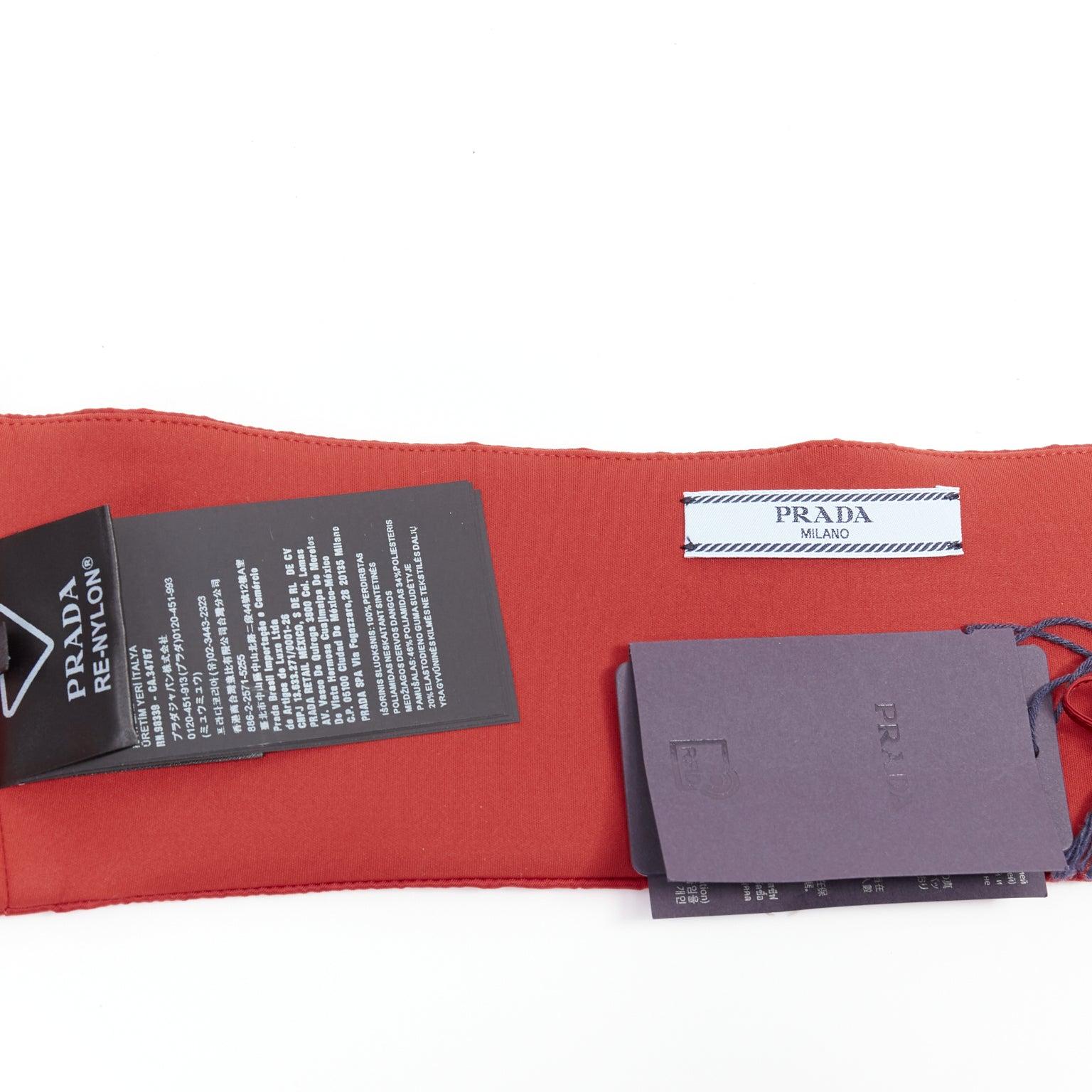 Prada Re-Nylon rosso triangolo logo piastra senza spalline bustier tube top IT38 XS in vendita 3