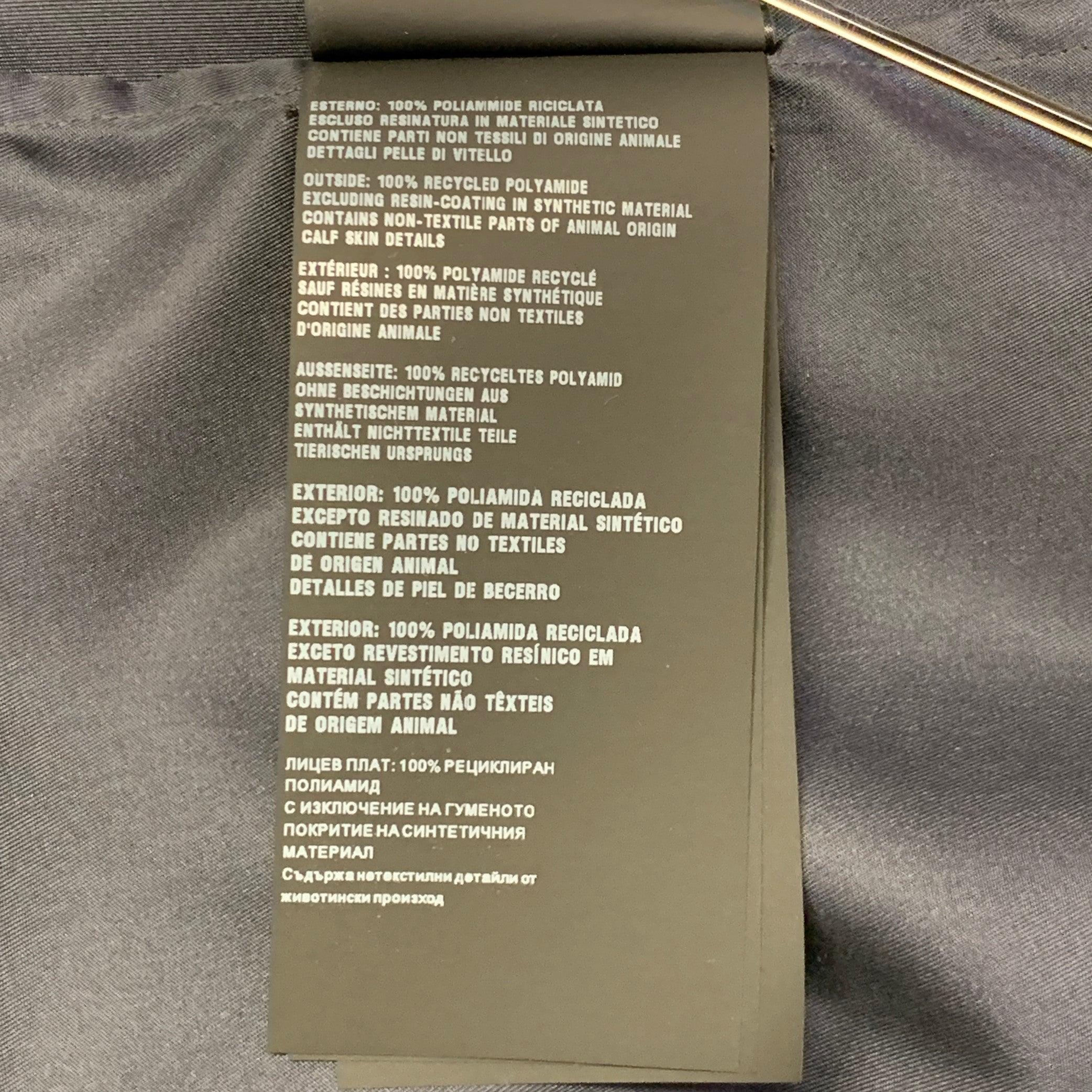 PRADA RE-NYLON - Giacca in poliammide con una sola tasca e Prada - Taglia S in vendita 5