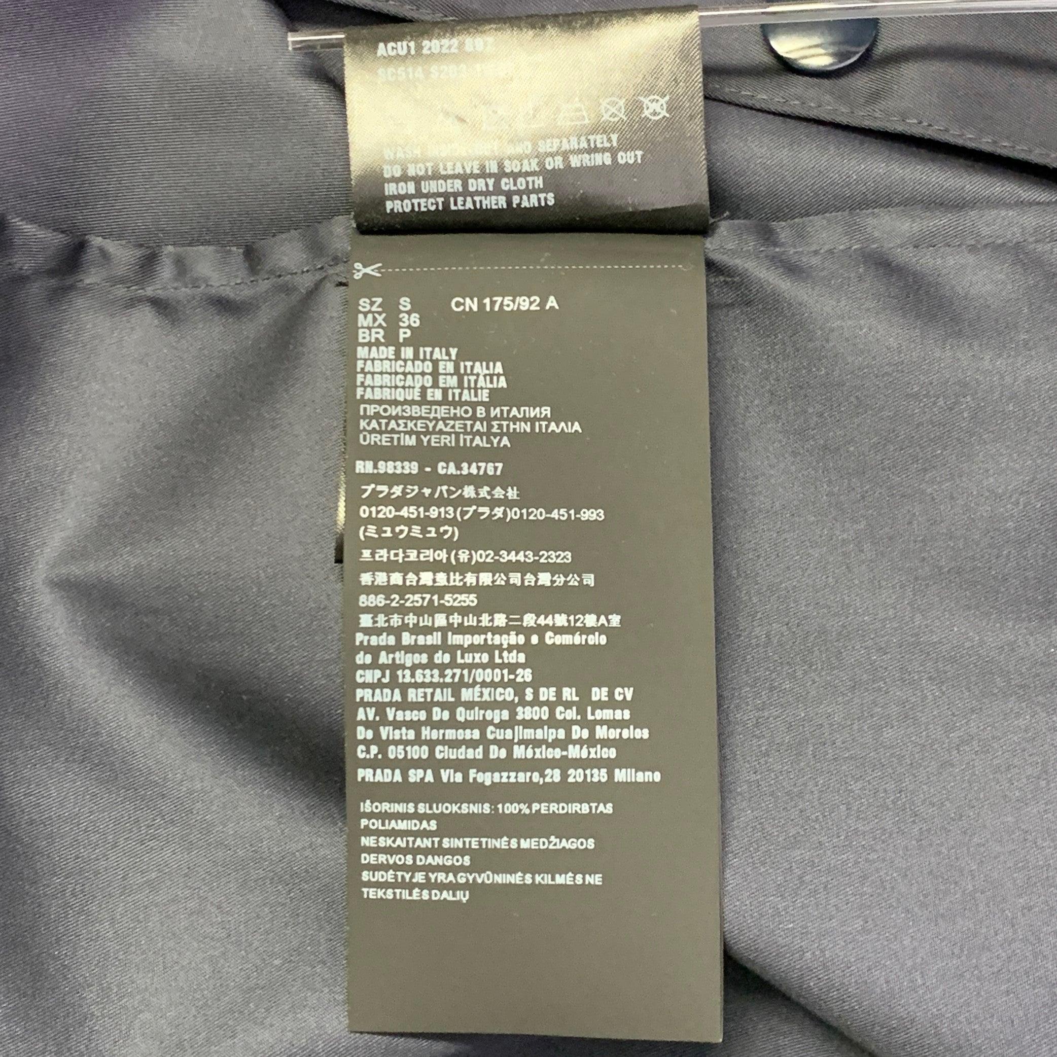 PRADA RE-NYLON - Giacca in poliammide con una sola tasca e Prada - Taglia S in vendita 4