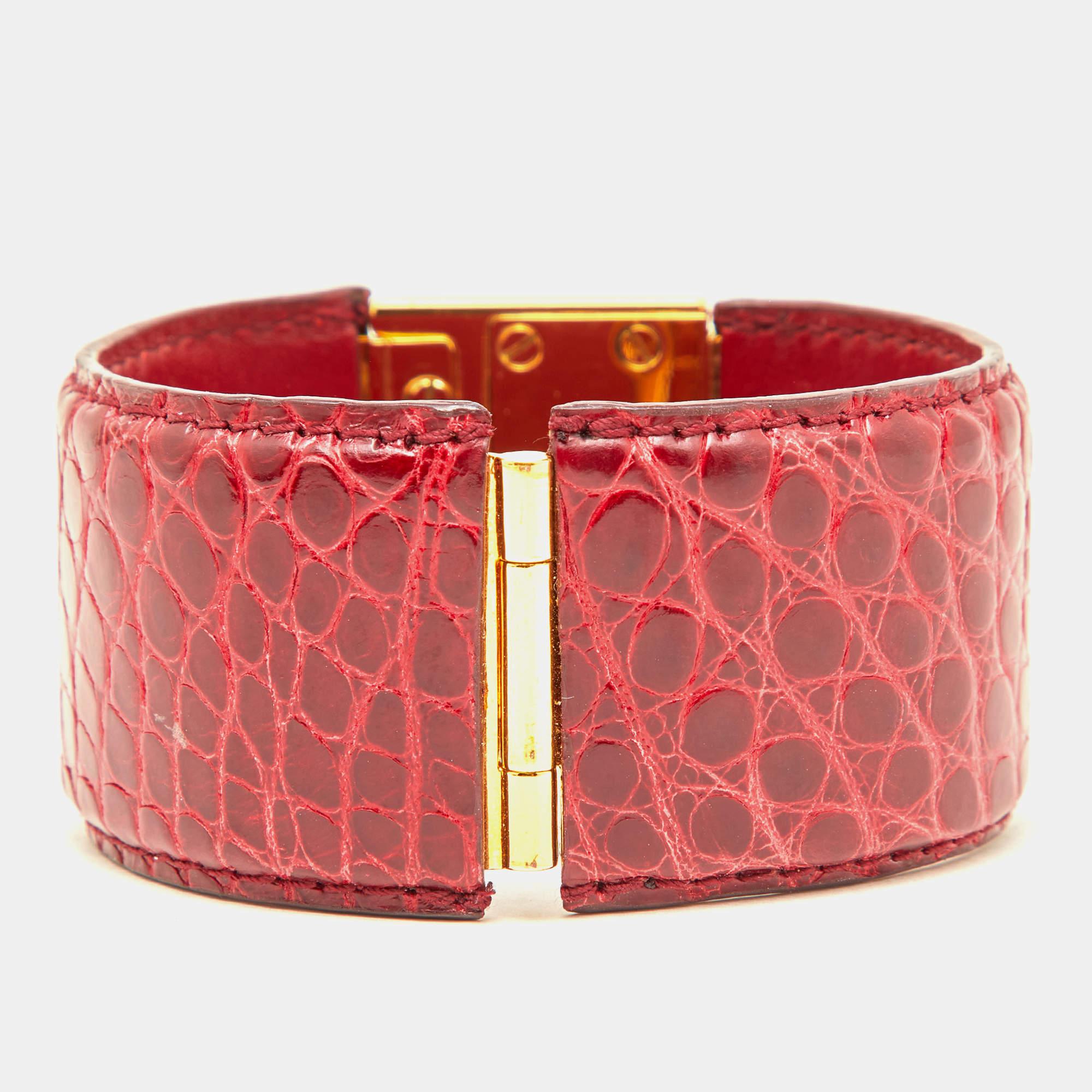 Prada Red Alligator Leather Gold Tone Wide Cuff Bracelet In Fair Condition For Sale In Dubai, Al Qouz 2