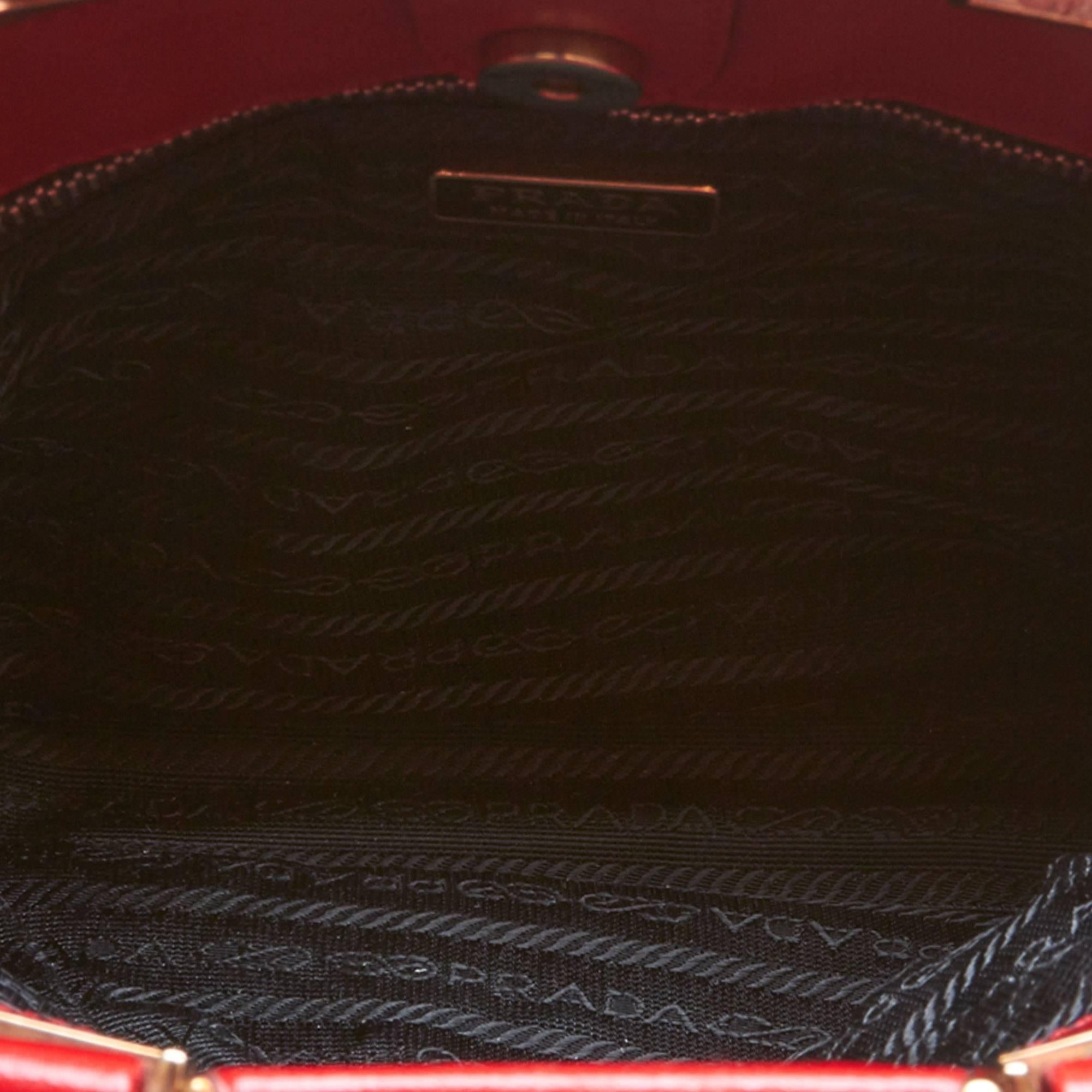 Prada Red Calf Leather 18 Carat Gold-Toned Eyelet Handbag 2