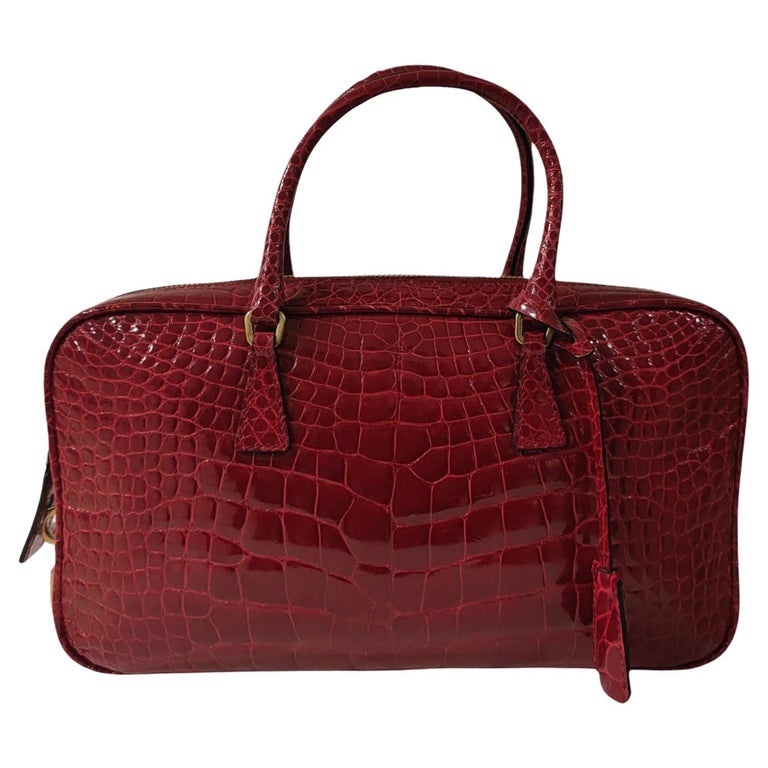 RUSH SALE!!!Crocodile Ladies Bag, Women's Fashion, Bags & Wallets,  Cross-body Bags on Carousell